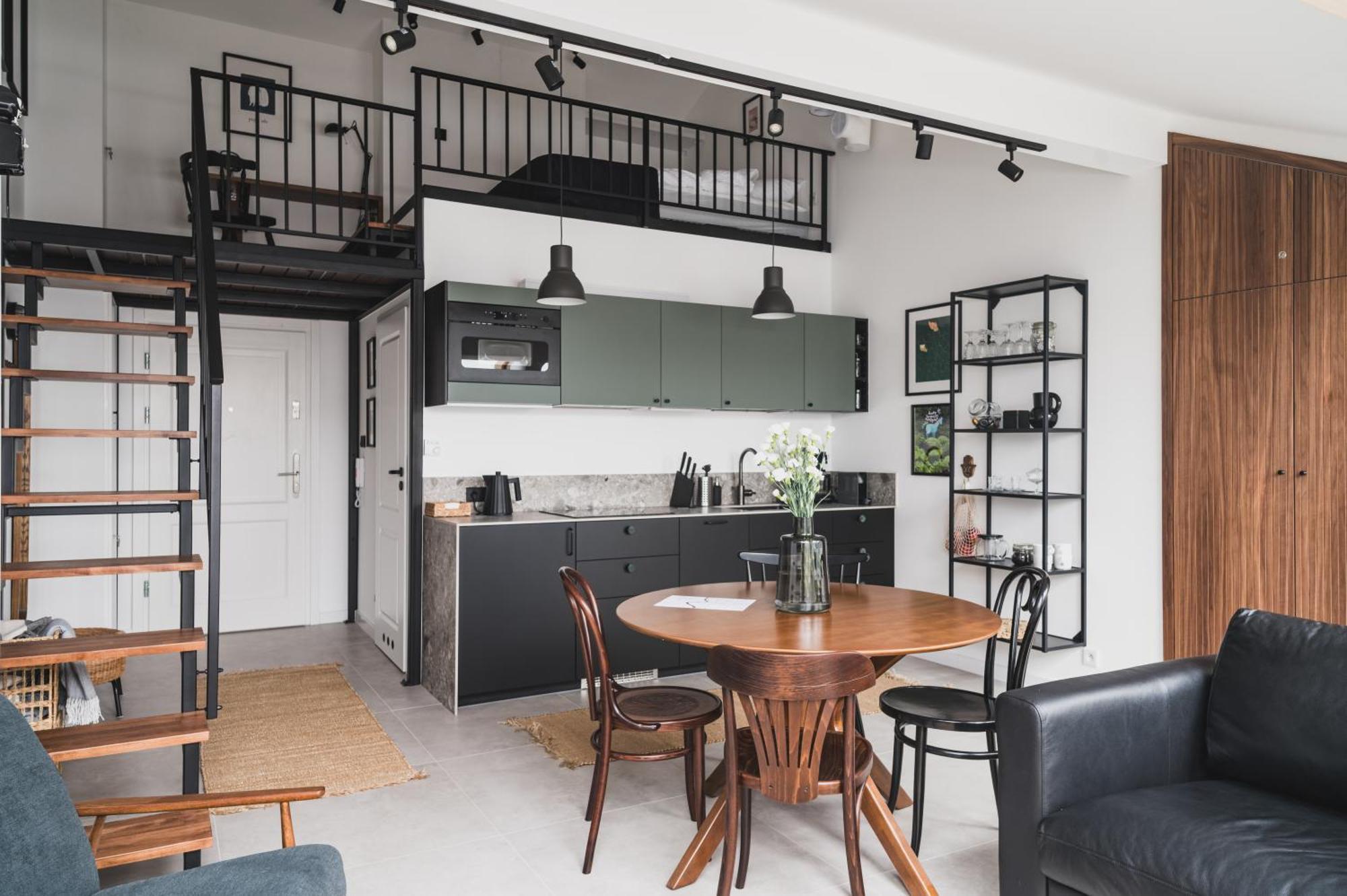 Vitrum Apartment *