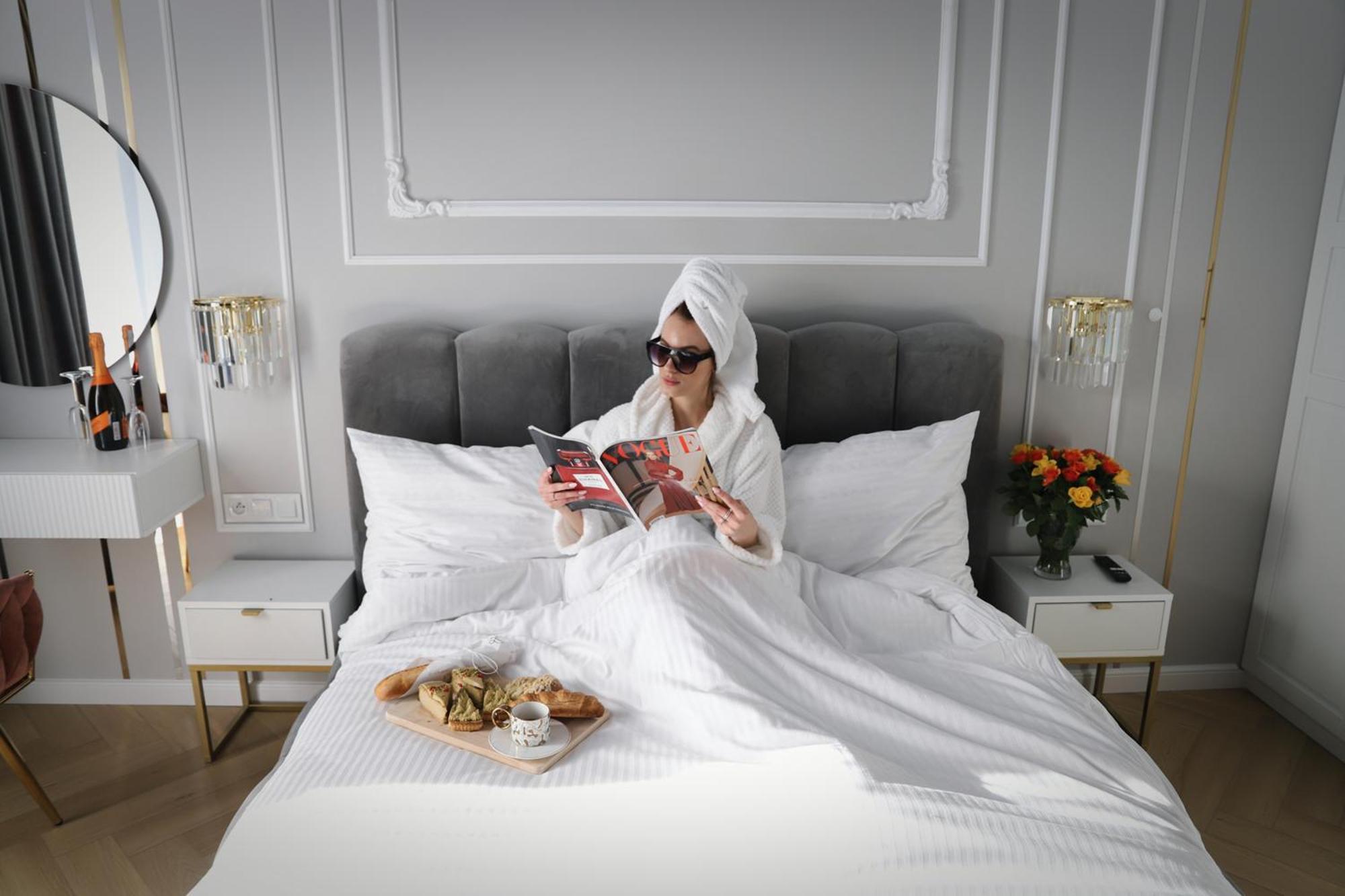 Paris In Cracow Apartment *