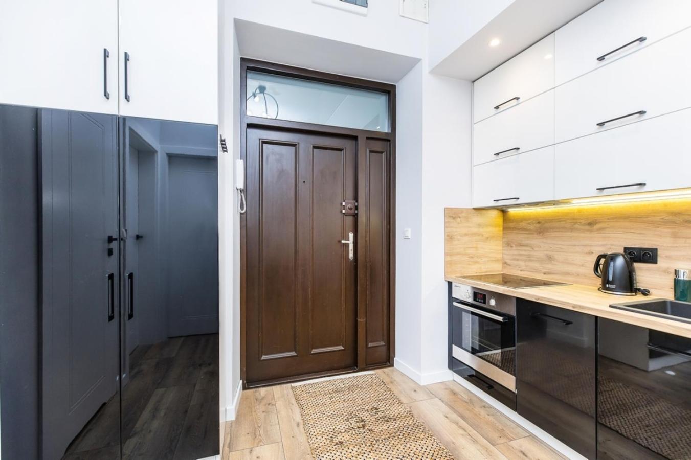 Apartment Nowoczesny W Scislym Centrum Krakowa - By Upstairs *
