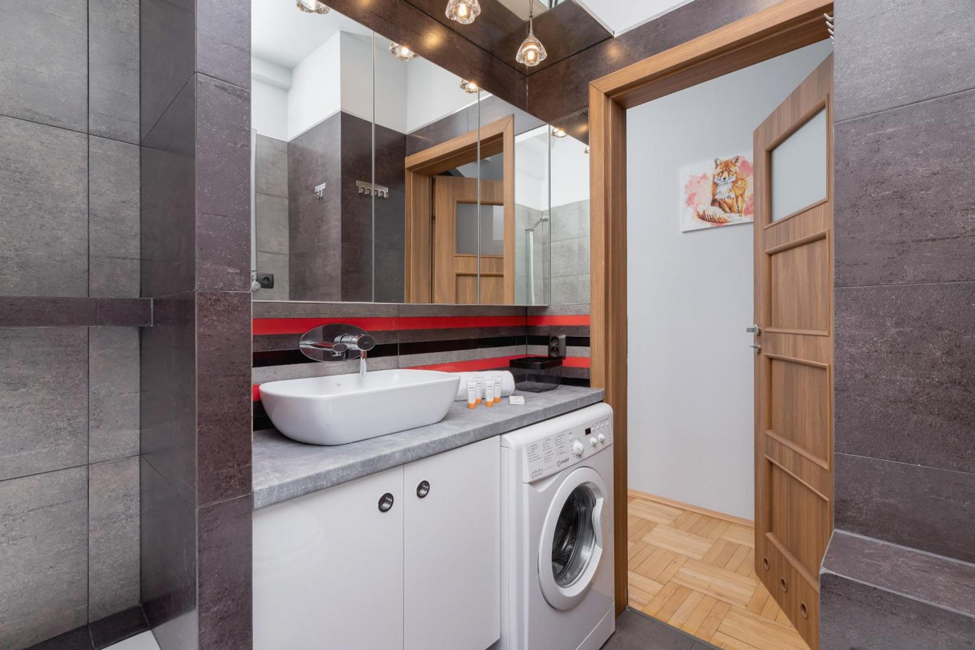 Apartment Lagiewniki Sanctuary One Bedroom By Renters *