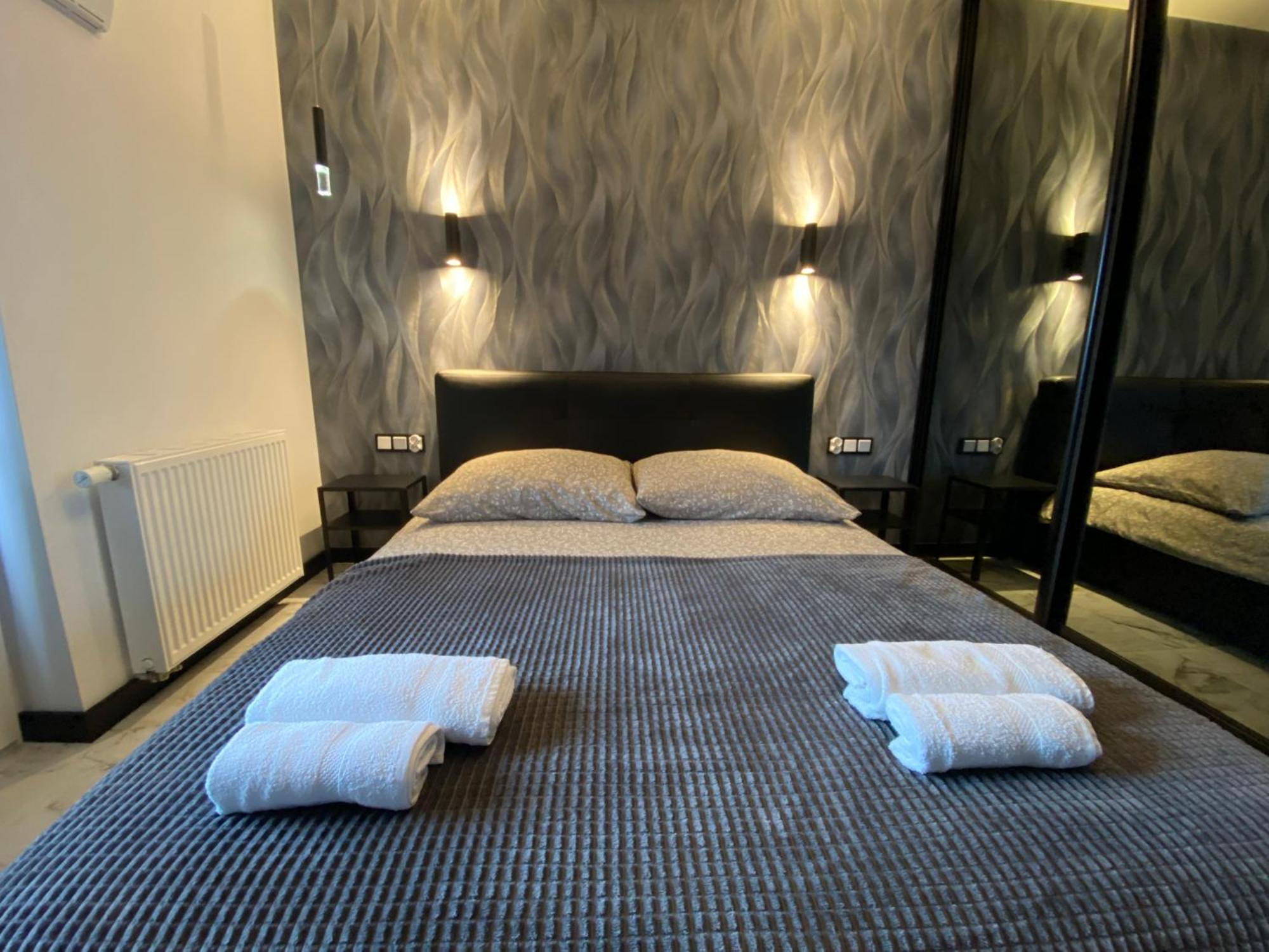 Luxury Loft Free Parking Apartment *
