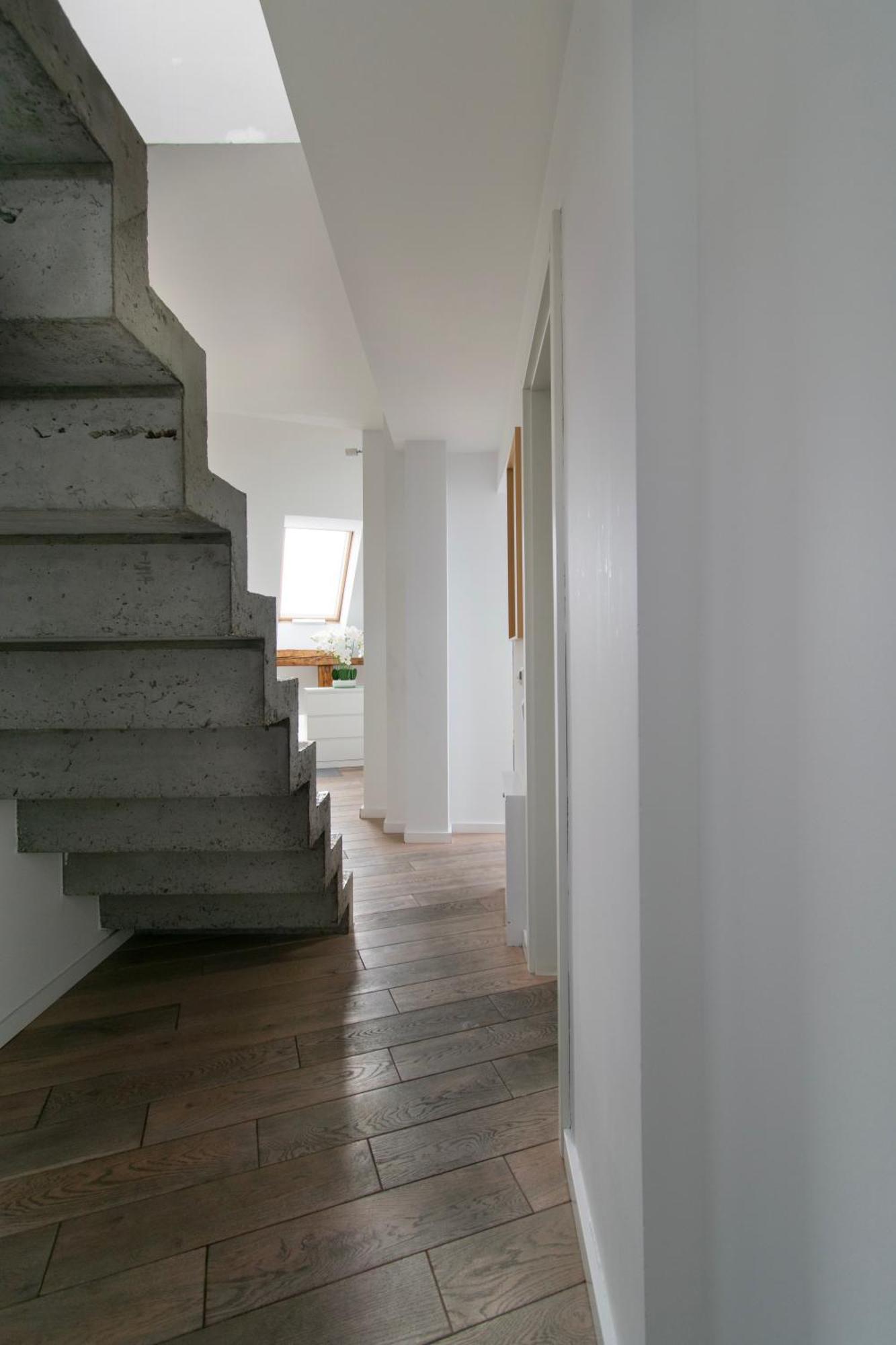 Duplex In The Center Of *