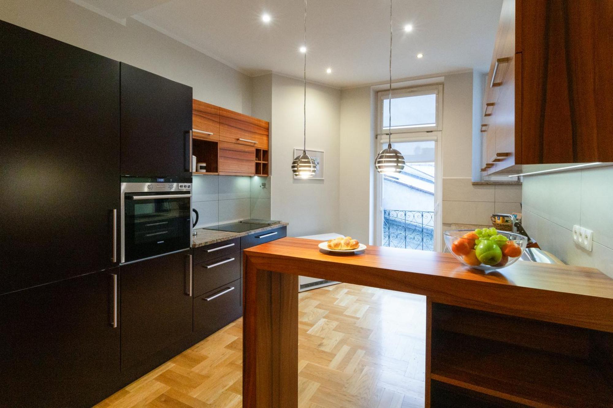 Legend. Wawel Castle Premium Apartment