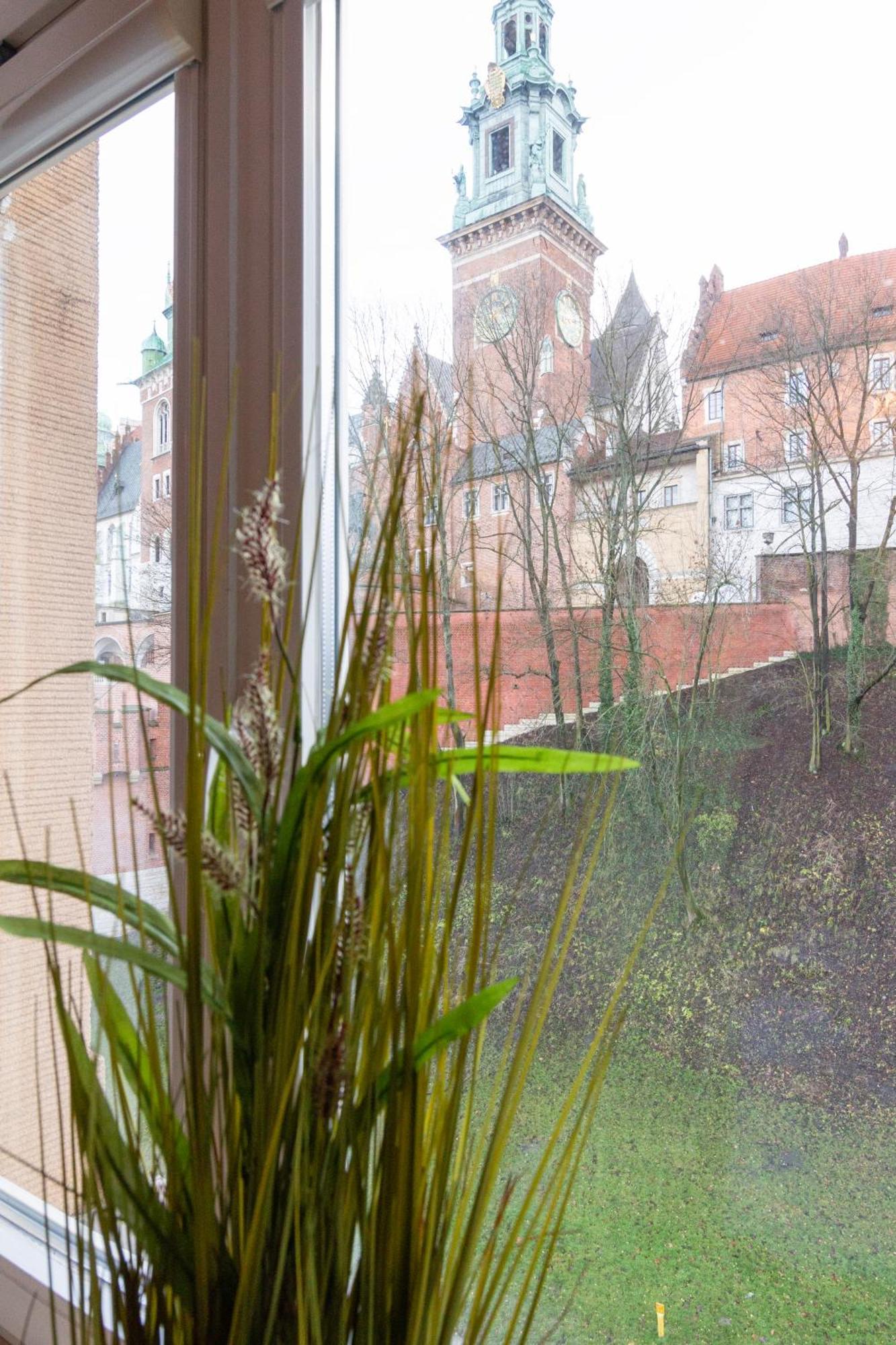 Legend. Wawel Castle Premium Apartment Krakow