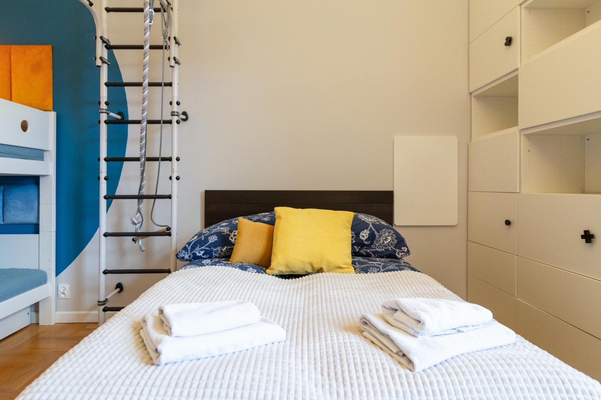 Legend. Wawel Castle Premium Apartment Krakow