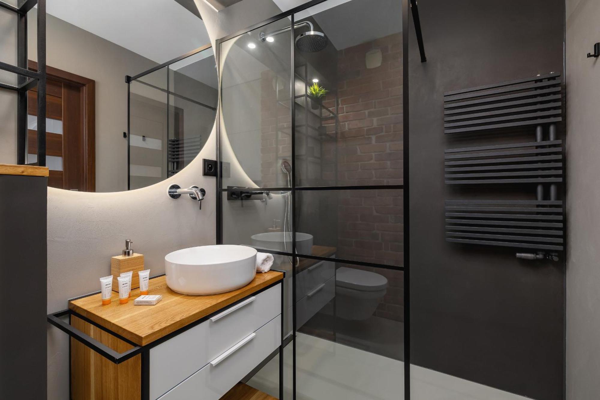 Near Expo Cracow Elegant By Renters Apartamento *