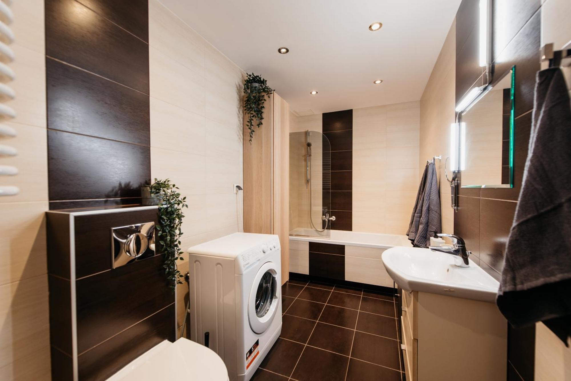 2-room With Garage And Air Conditioning In The Center * Krakow
