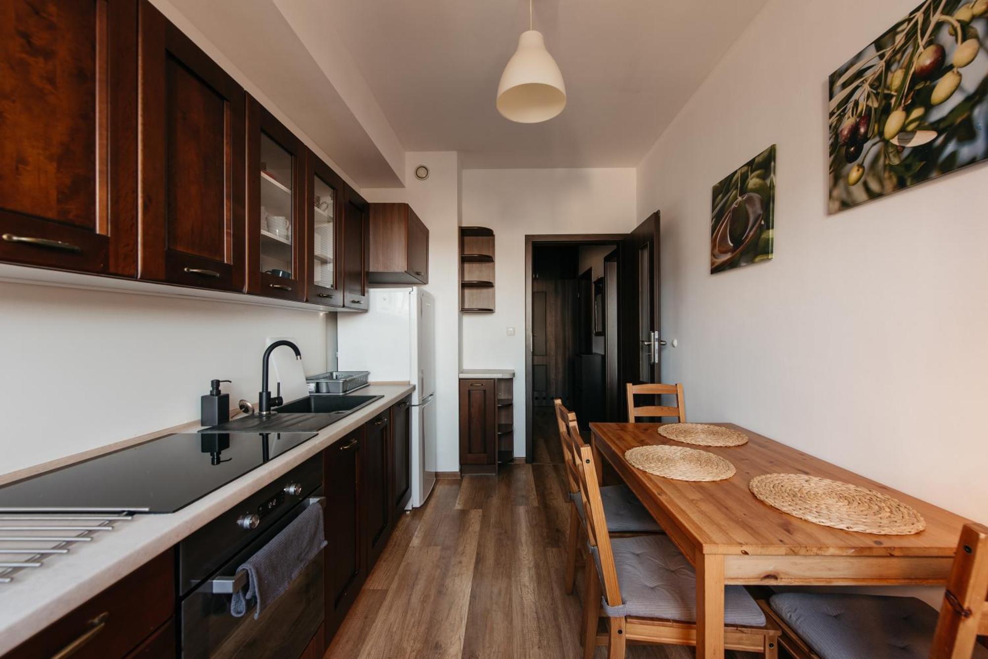 2-room With Garage And Air Conditioning In The Center *