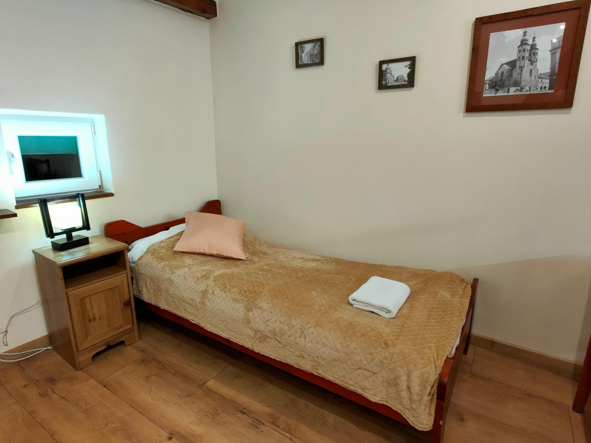 Old Town Apartment *