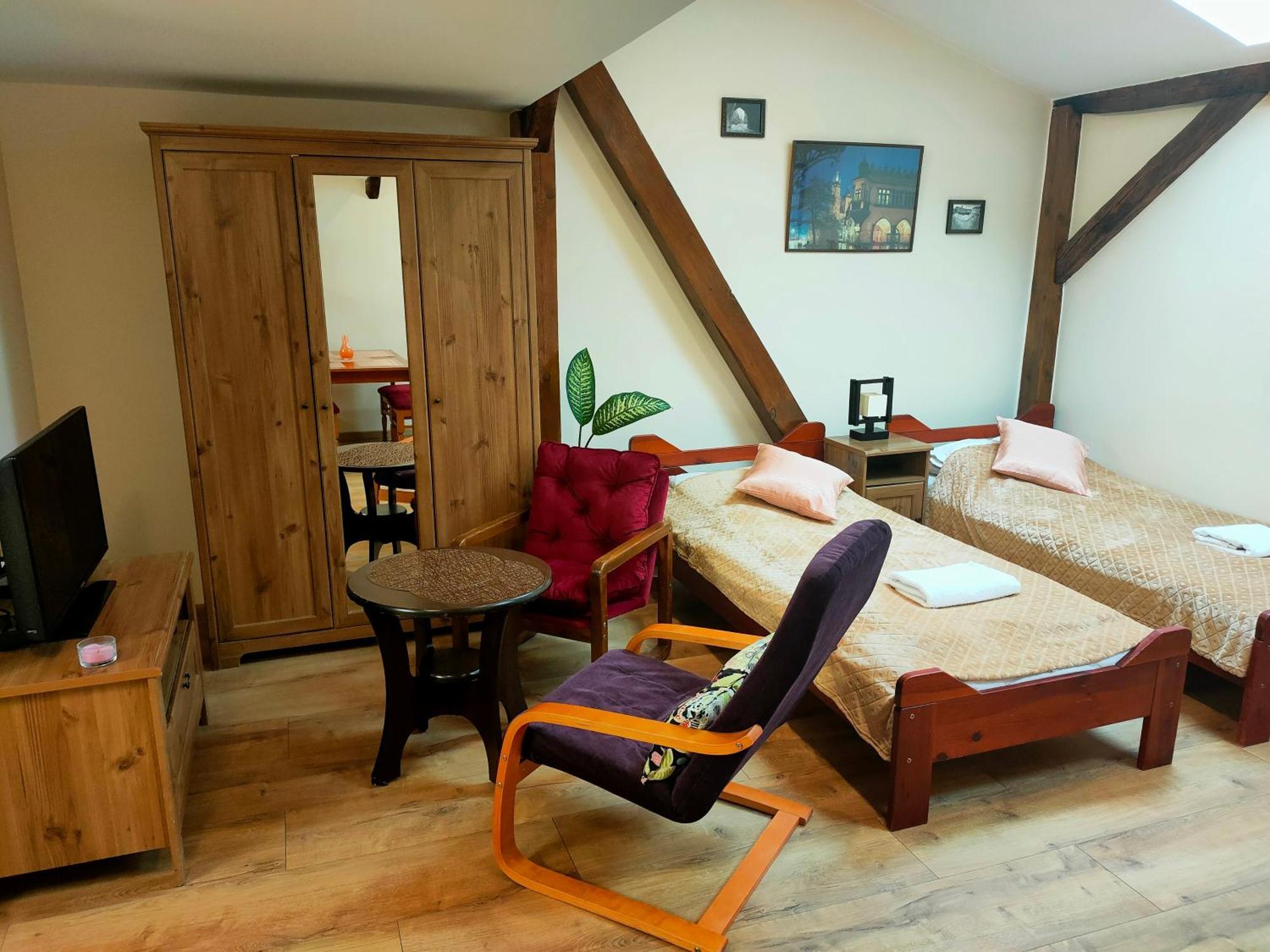 Old Town Apartment *