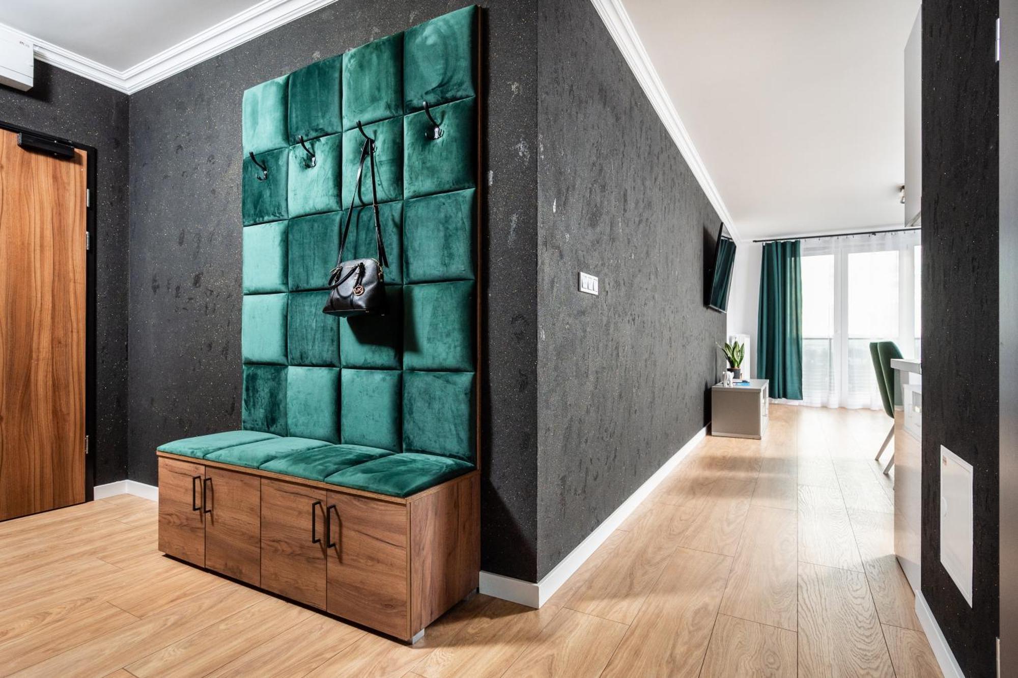 Apartment Capital *