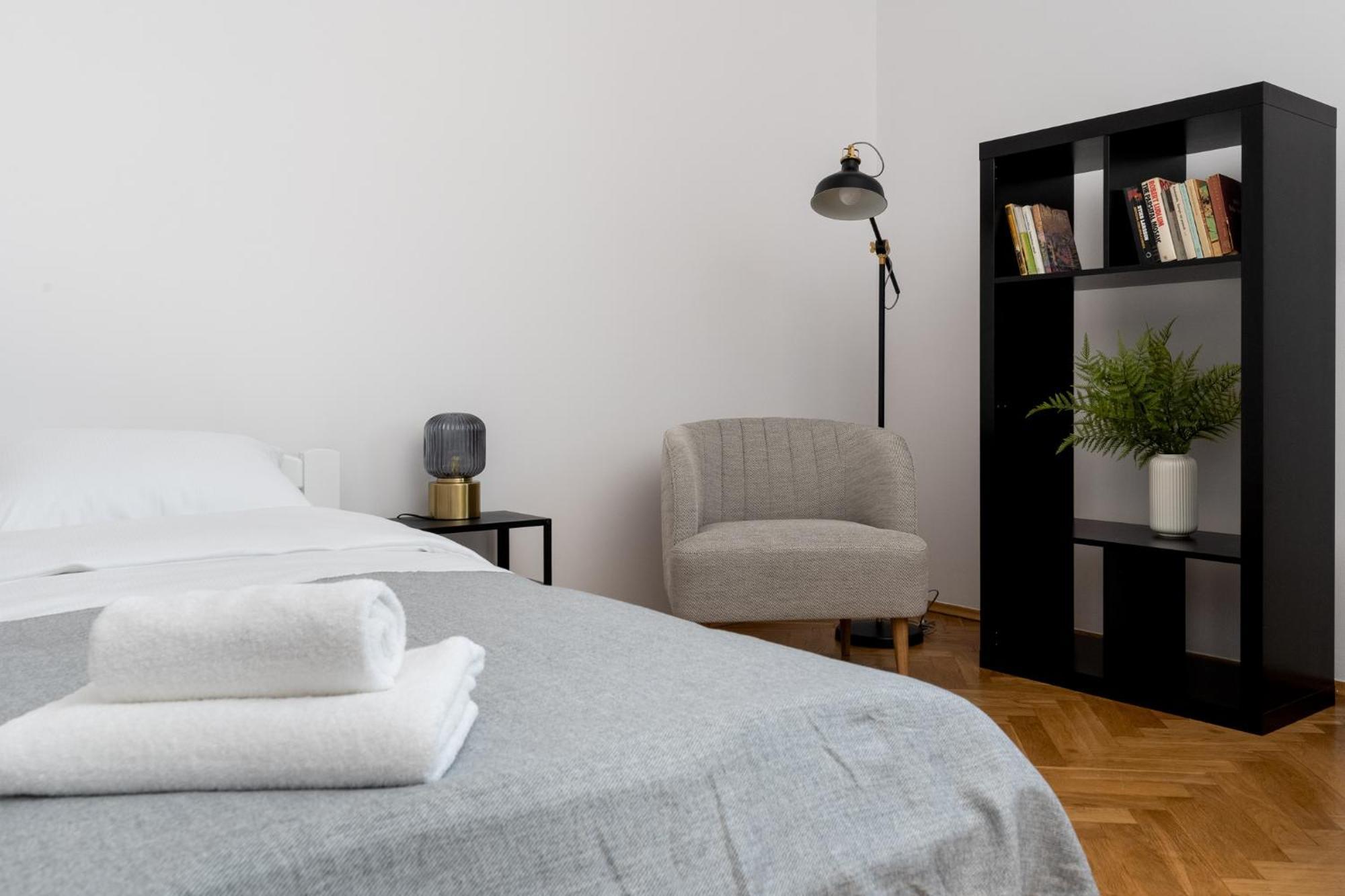 Old Town 2-bedroom Apartament