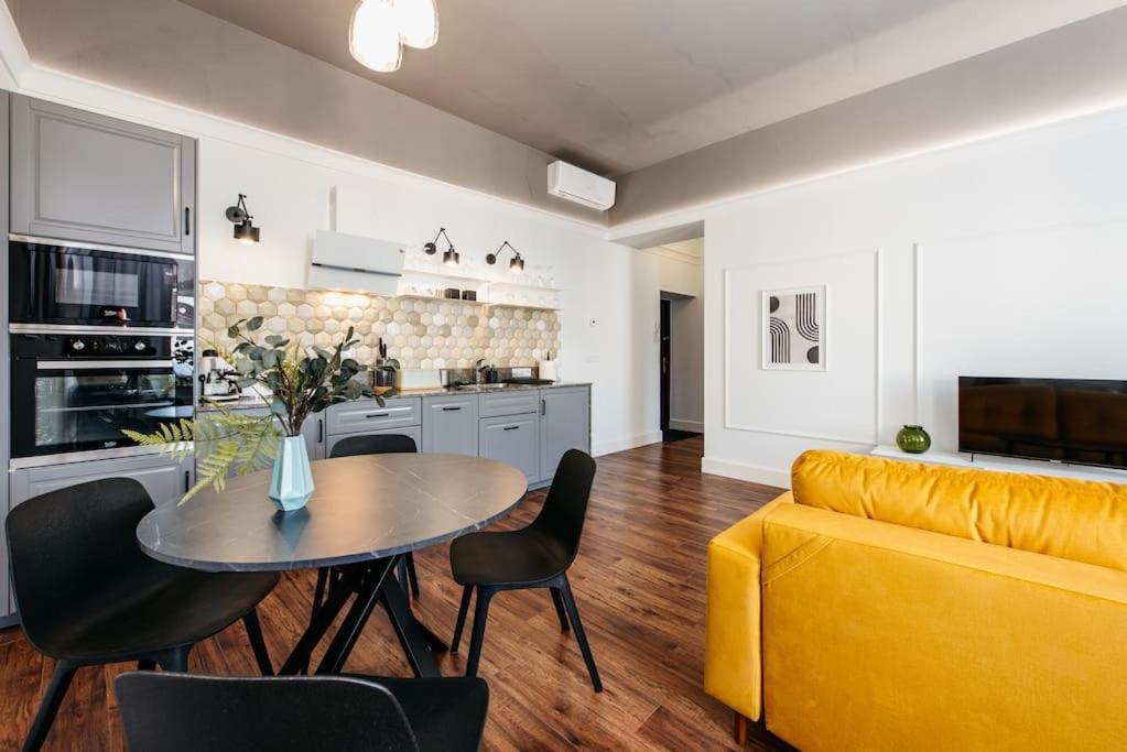 Charming 2-room Near Wawel Castle Apartment