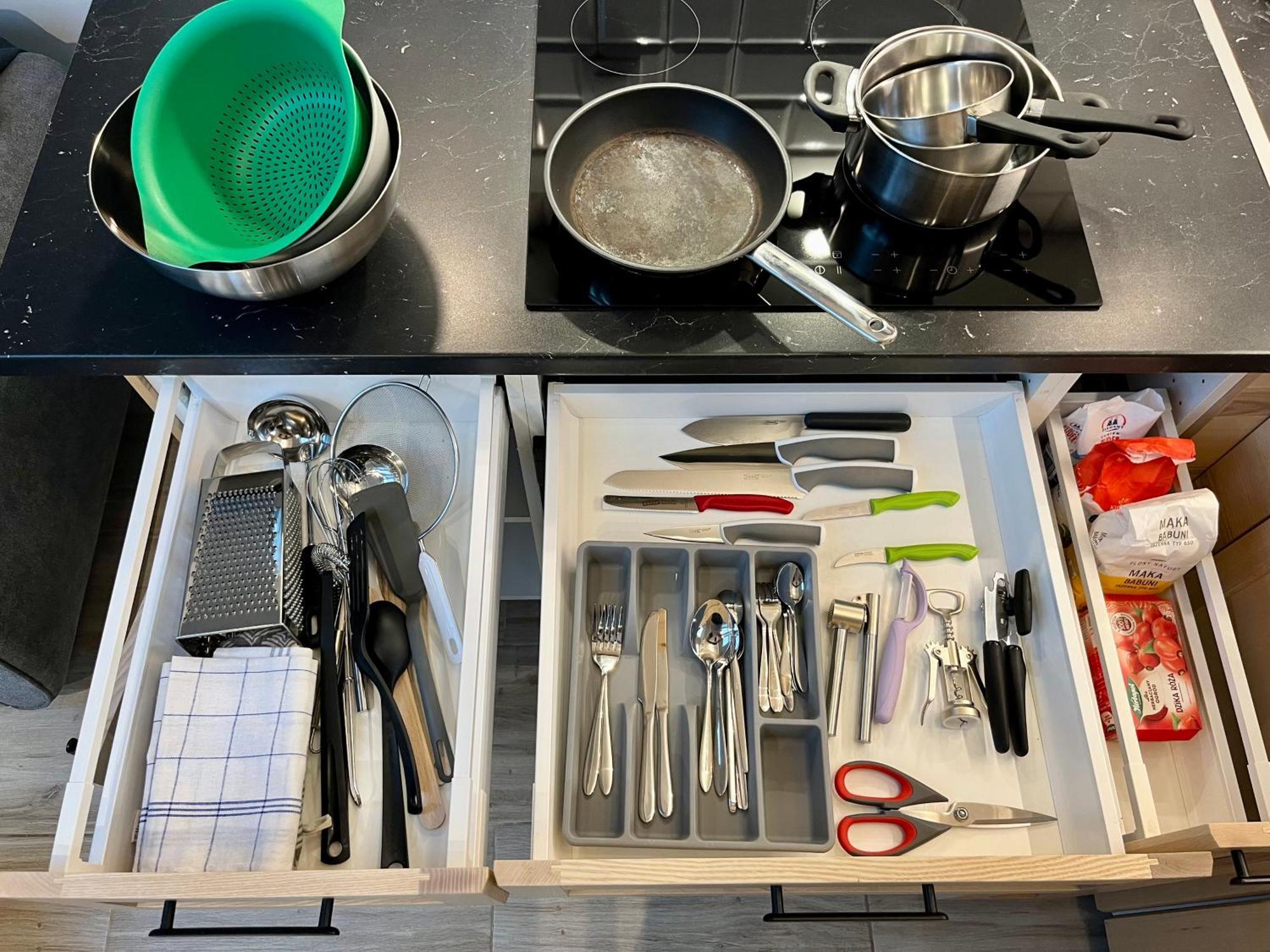 Feelhome With Kitchen
