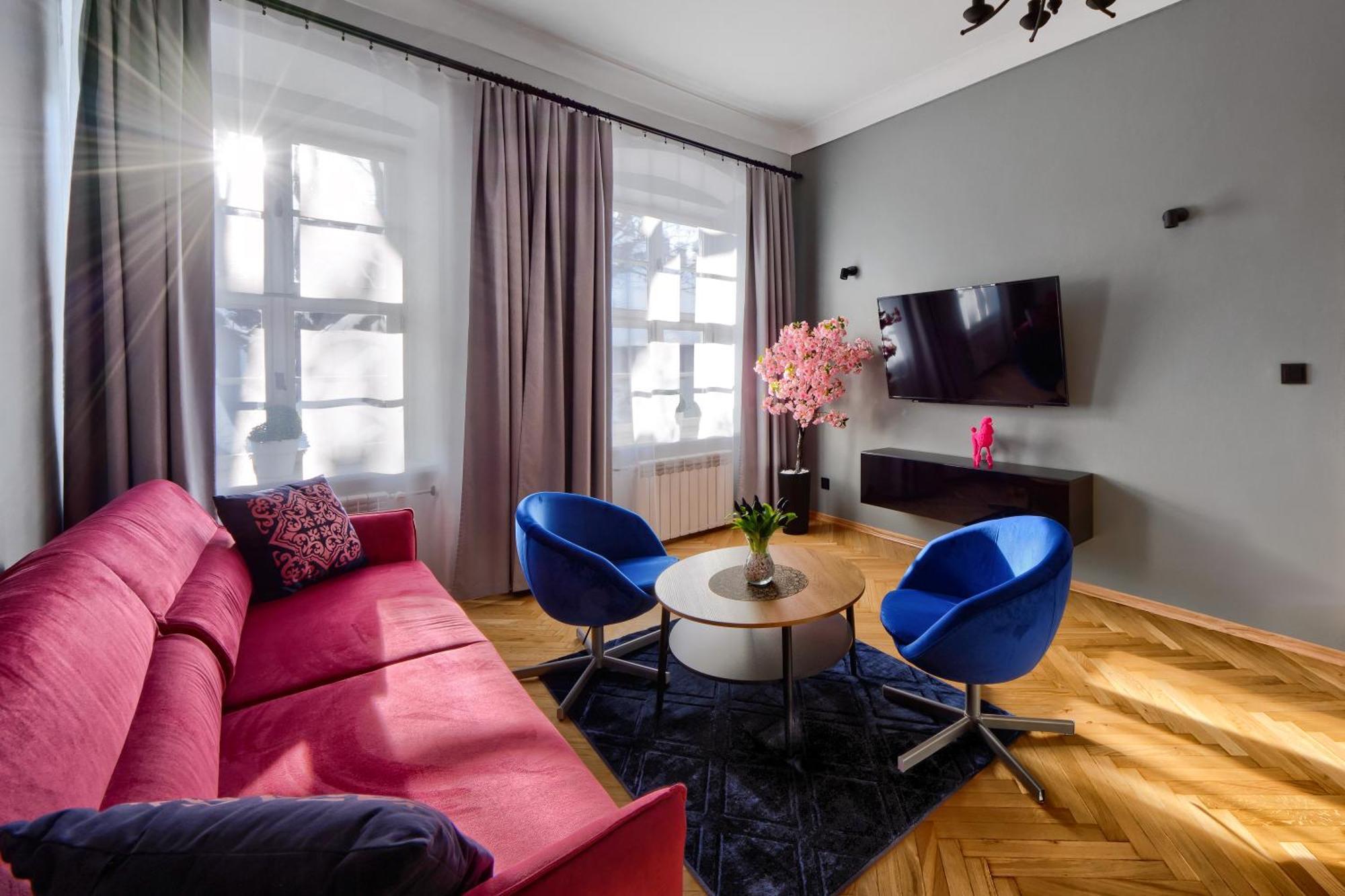 Mikołajska 5 Apartament *