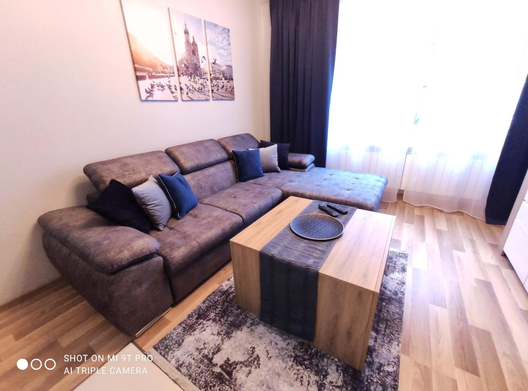 Apartment Seventh House *