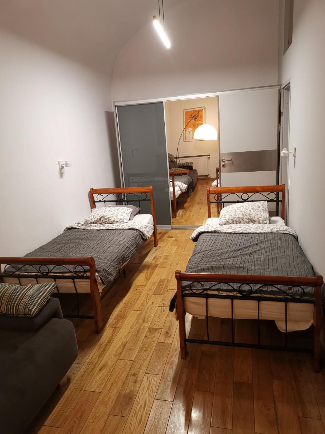 Sewa Apartamento *
