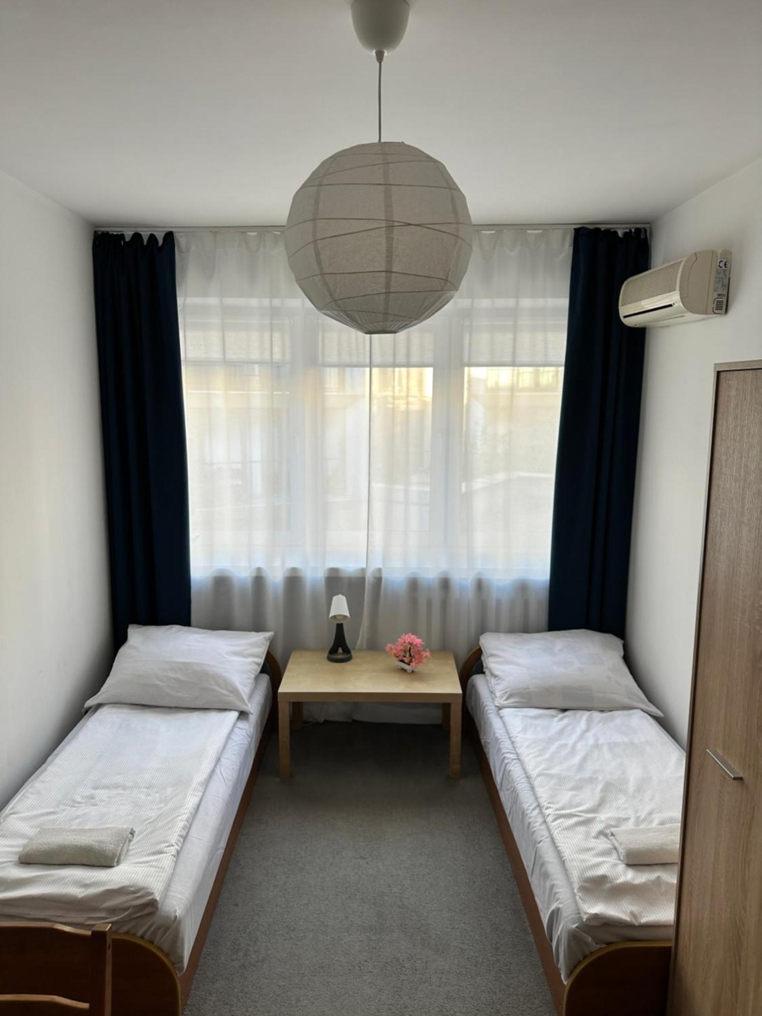 Demi Hostel