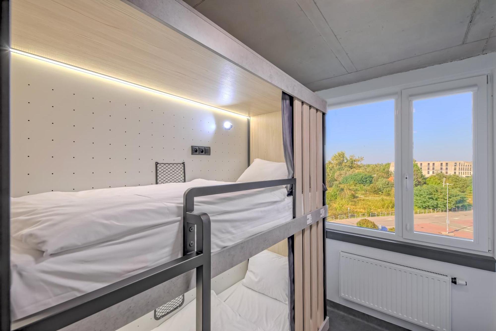 Easy One Premium Art Aparthotel
