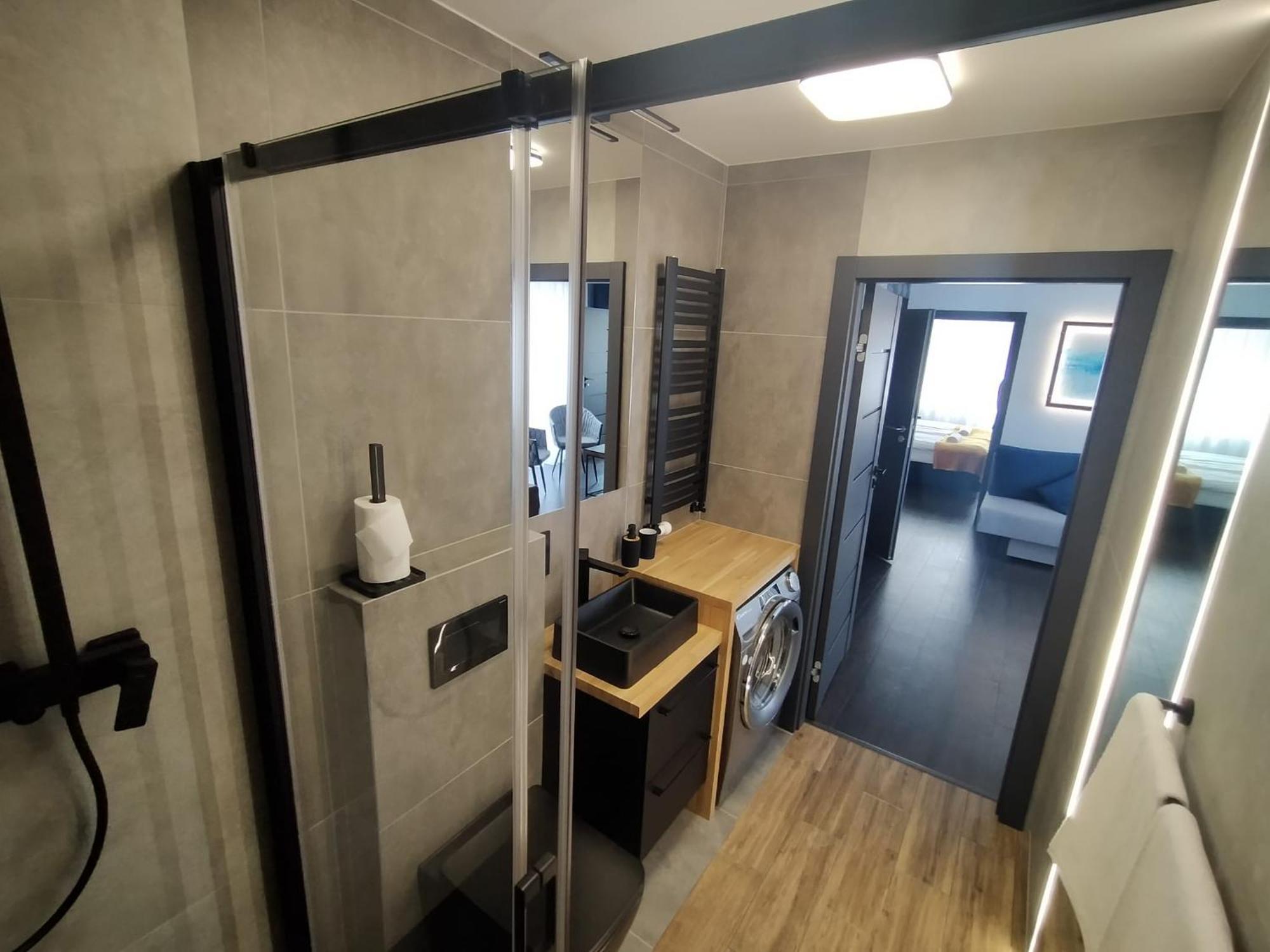 Apartment Near Sanktuarium Beautiful View And Free Parking Krakau