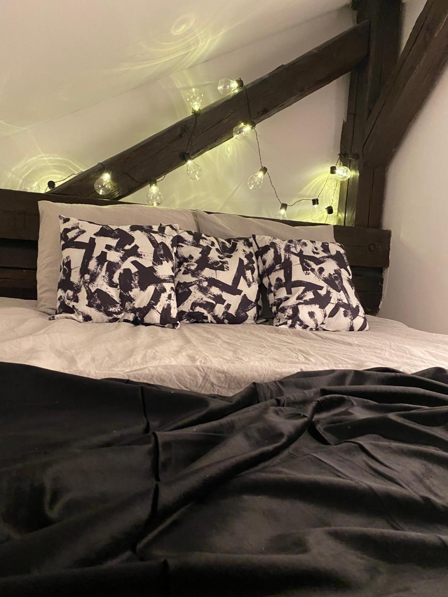 High Five Apartment