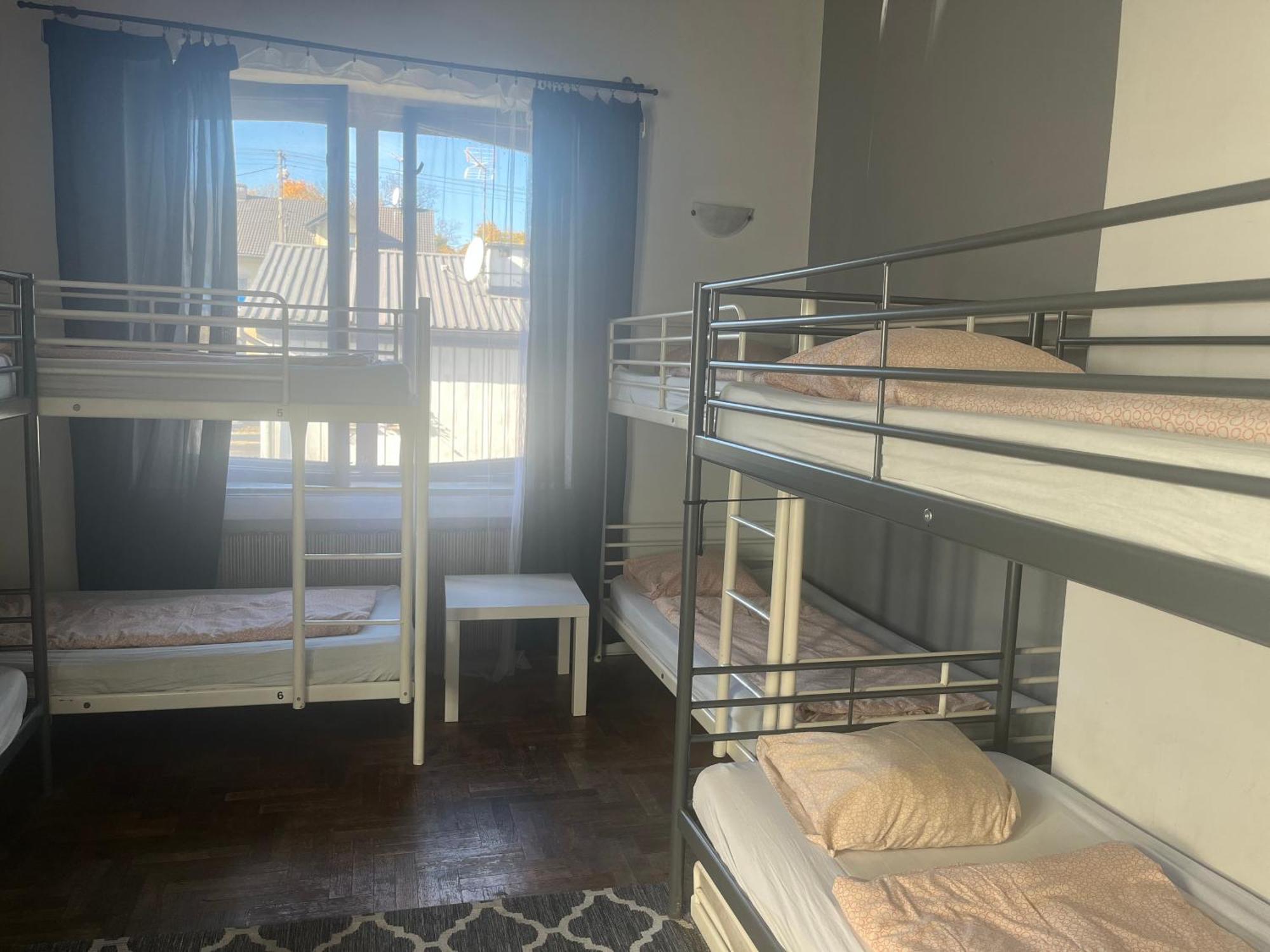 Bed & Breakfast 4.couples&4.friends