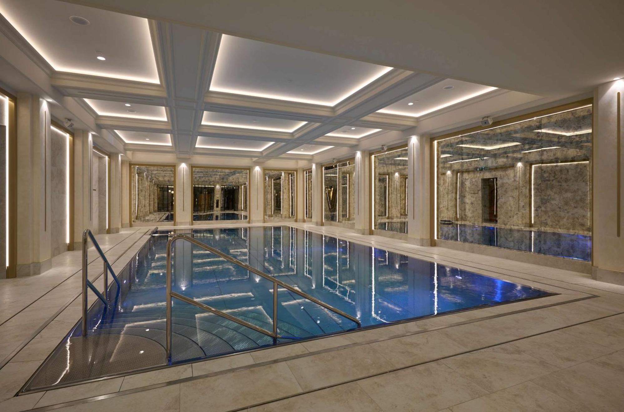 Hotel Saski Curio Collection By Hilton