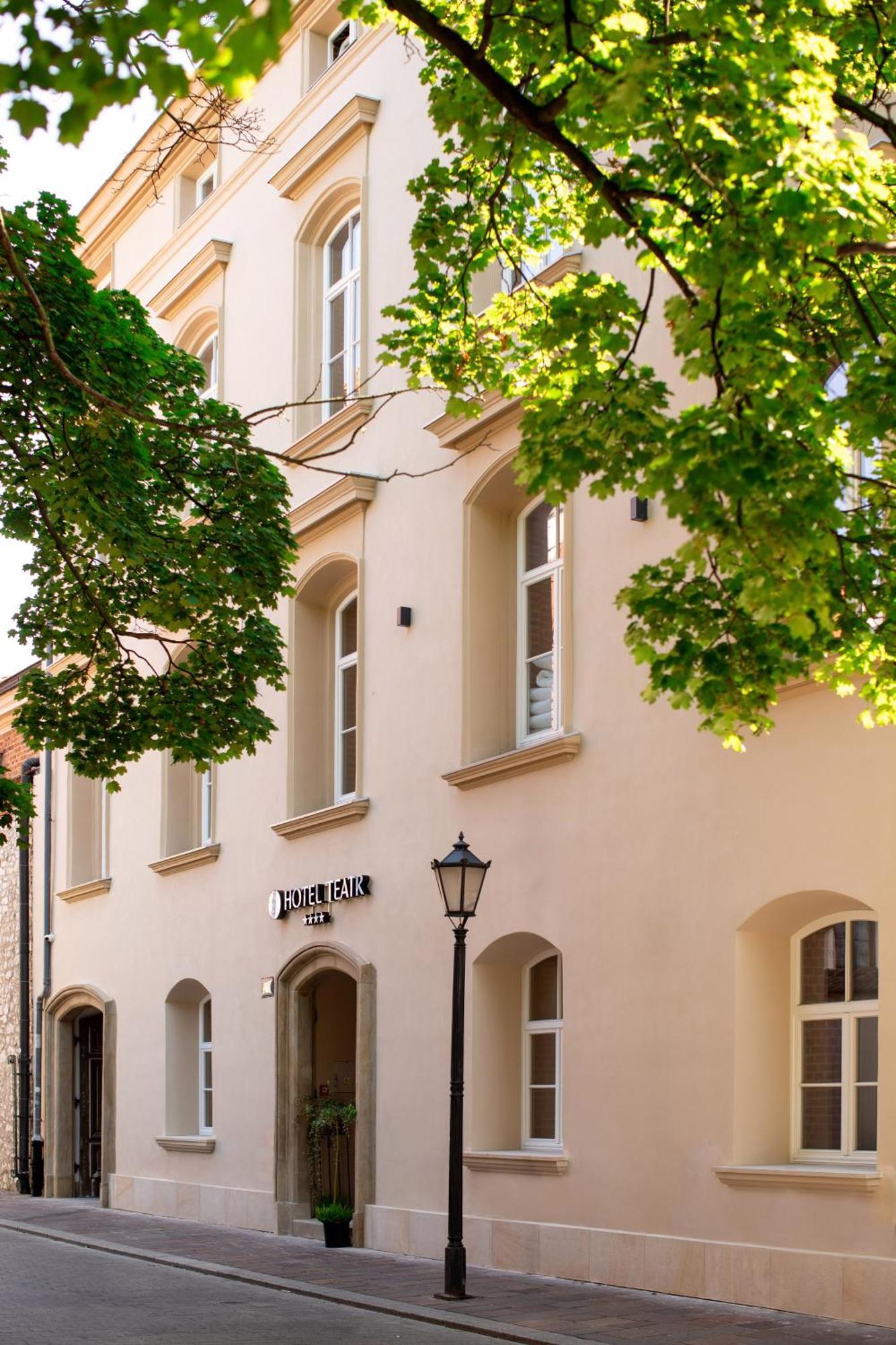 Hotel Teatr 4*