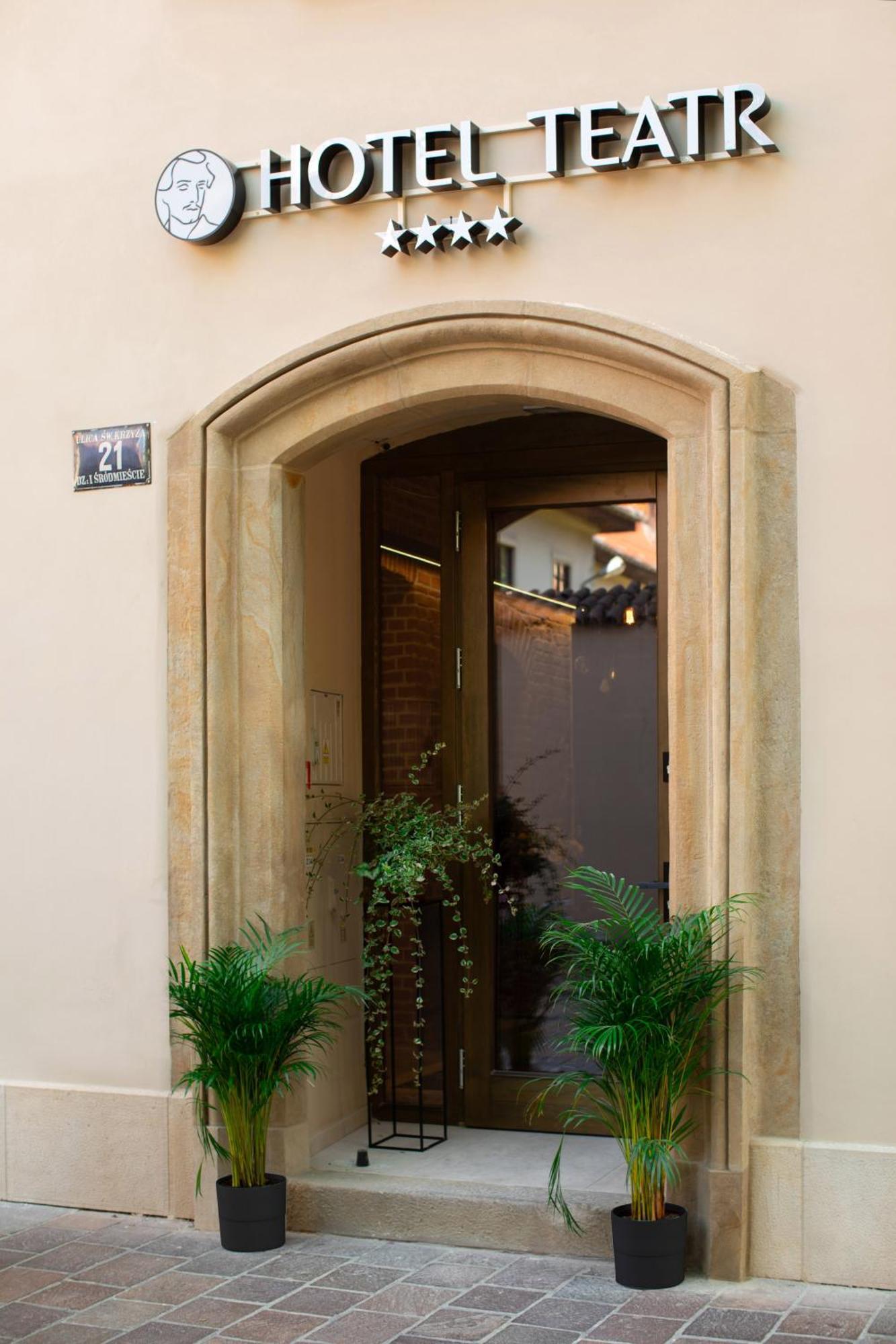 Hotel Teatr 4*