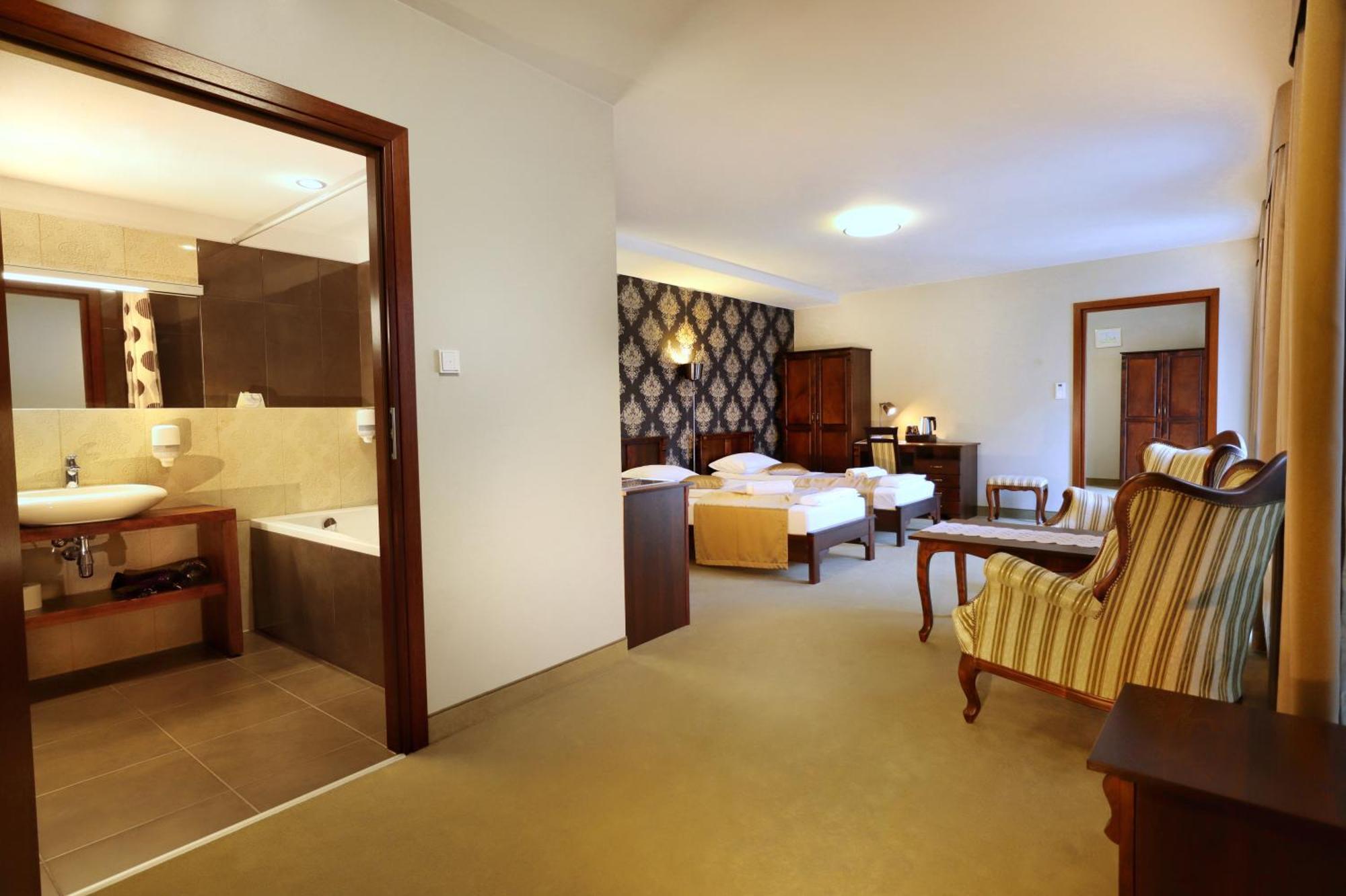 9 Aparthotel