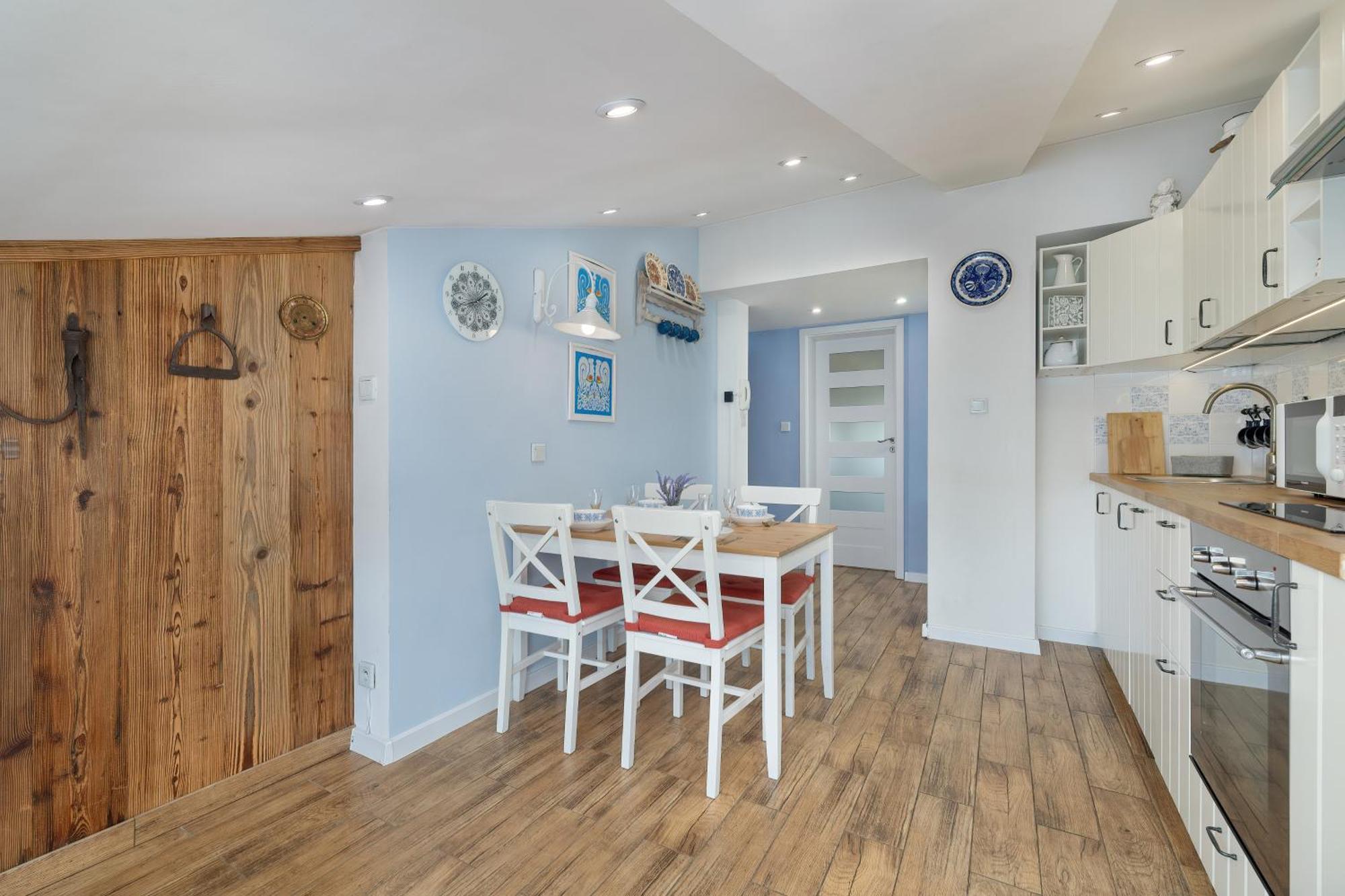 Apartment Slowacki Avenue Family Cracow By Renters *