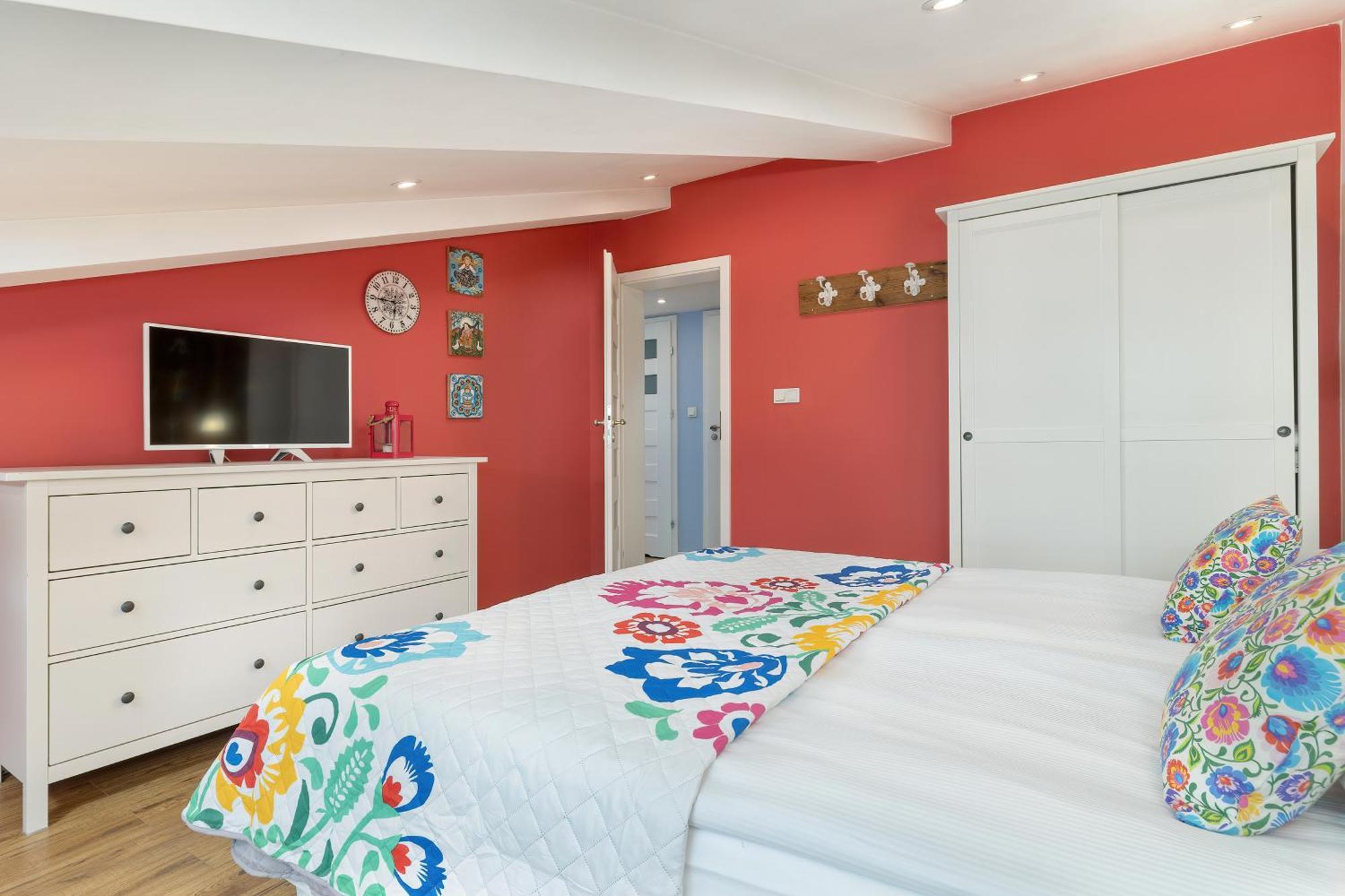 Apartment Slowacki Avenue Family Cracow By Renters