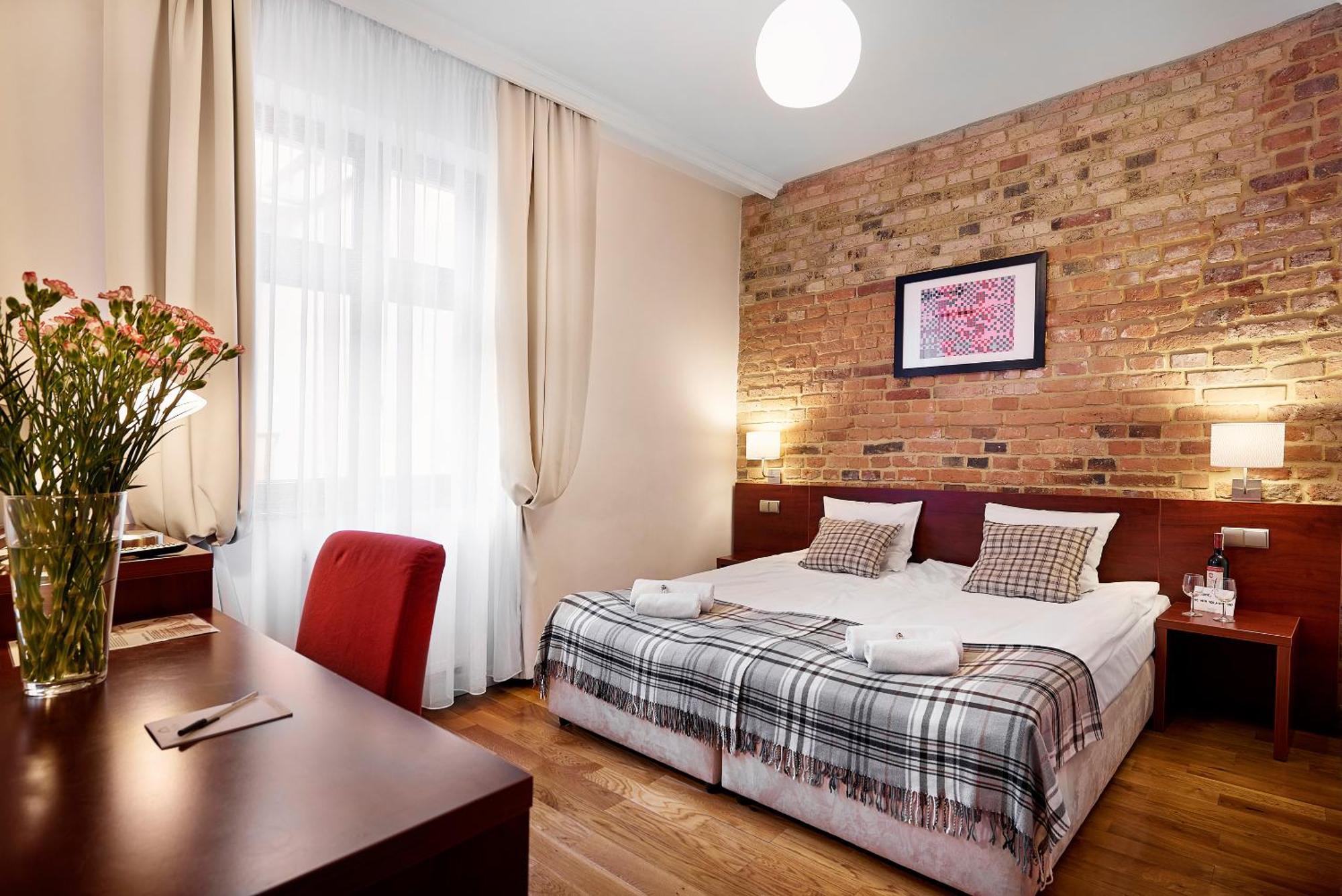 Gołębia 8 Hotel apartamentowy