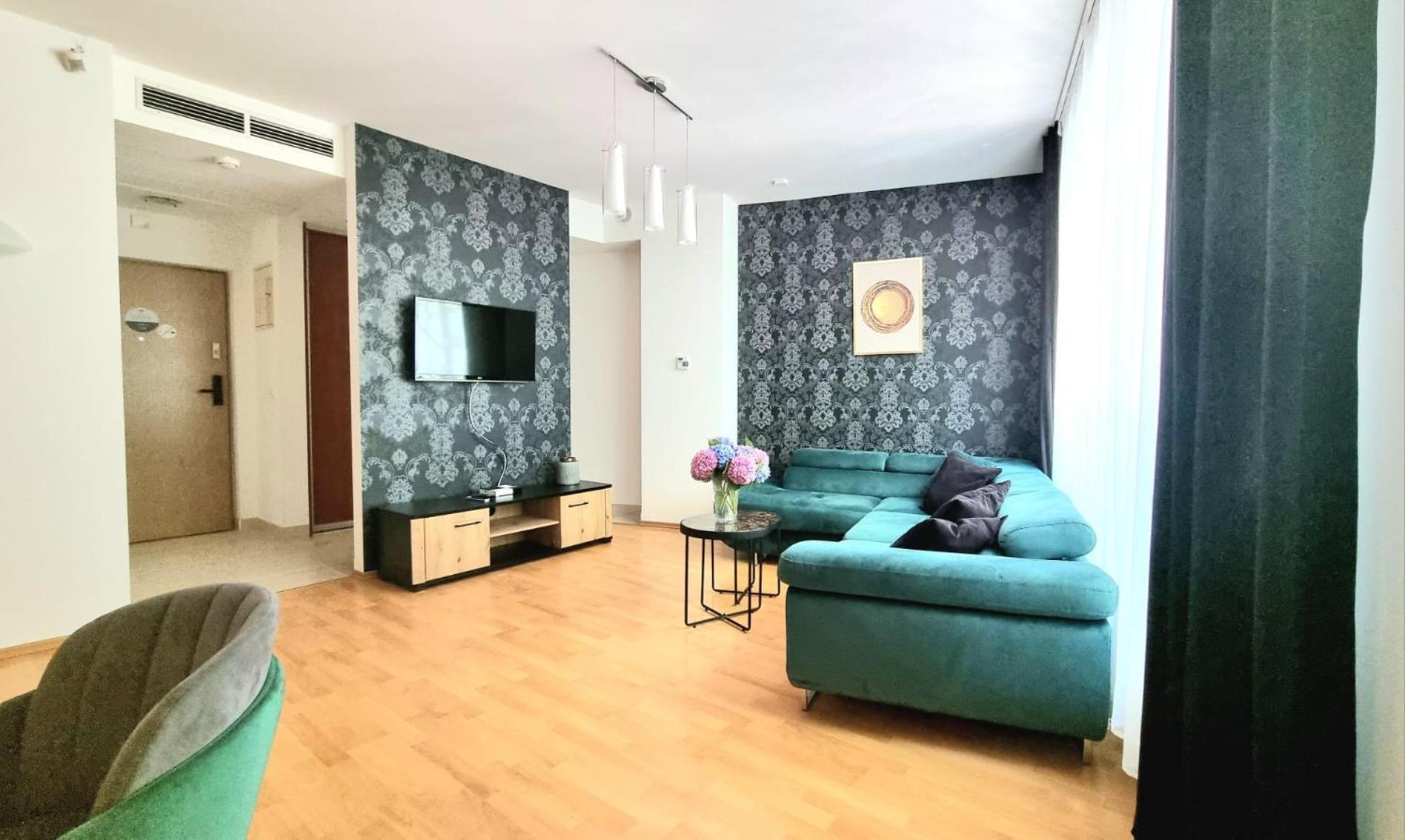 Nook Nook Kazimierza Wielkiego 104 *