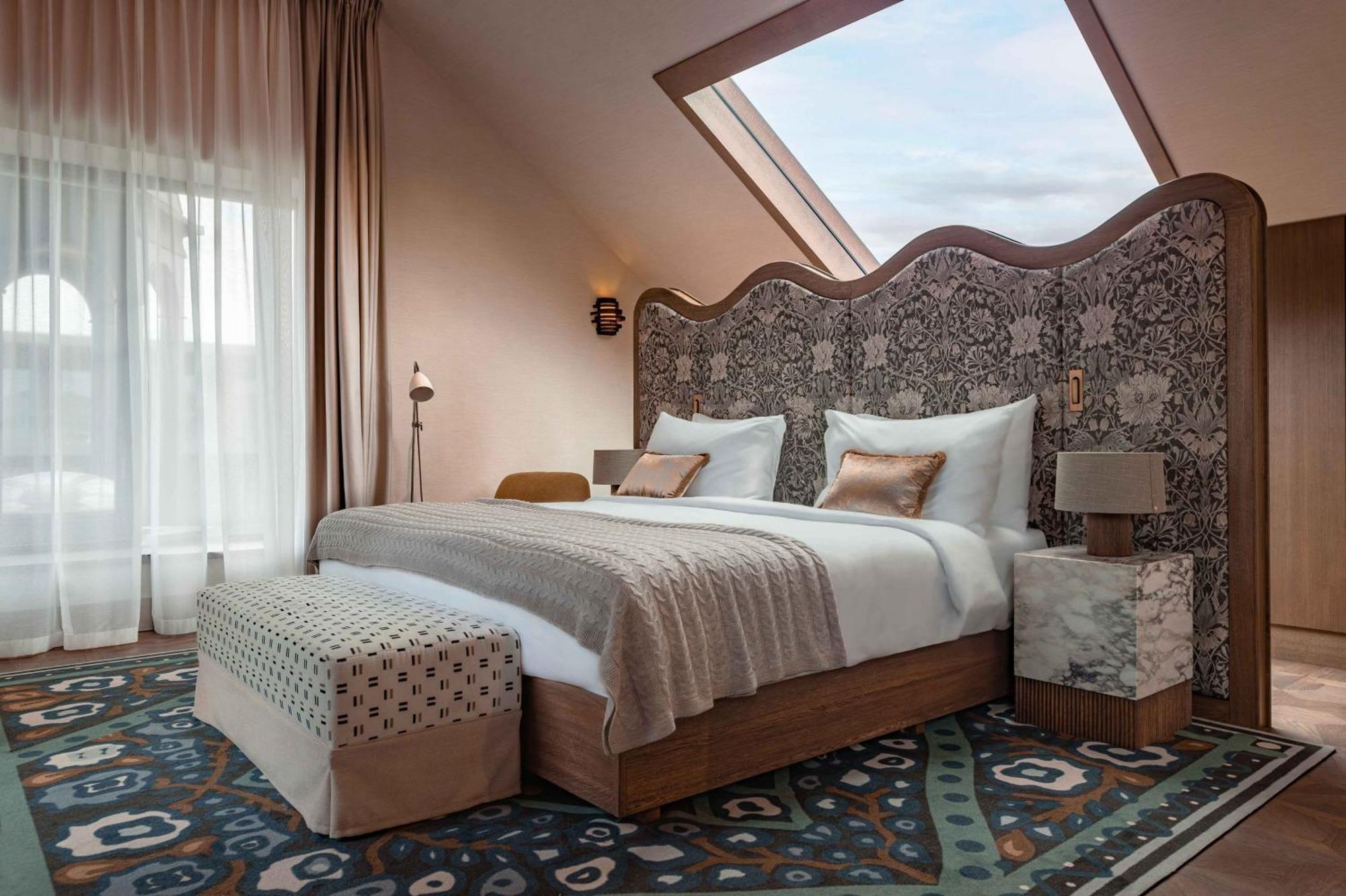 Stradom House, Autograph Collection 5*