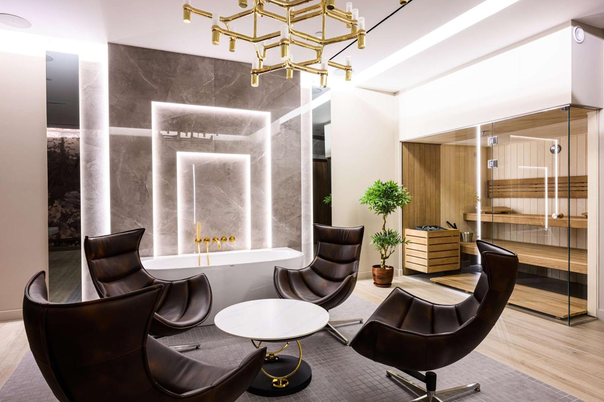 Doubletree By Hilton Hotel&convention Center Hotel 4*