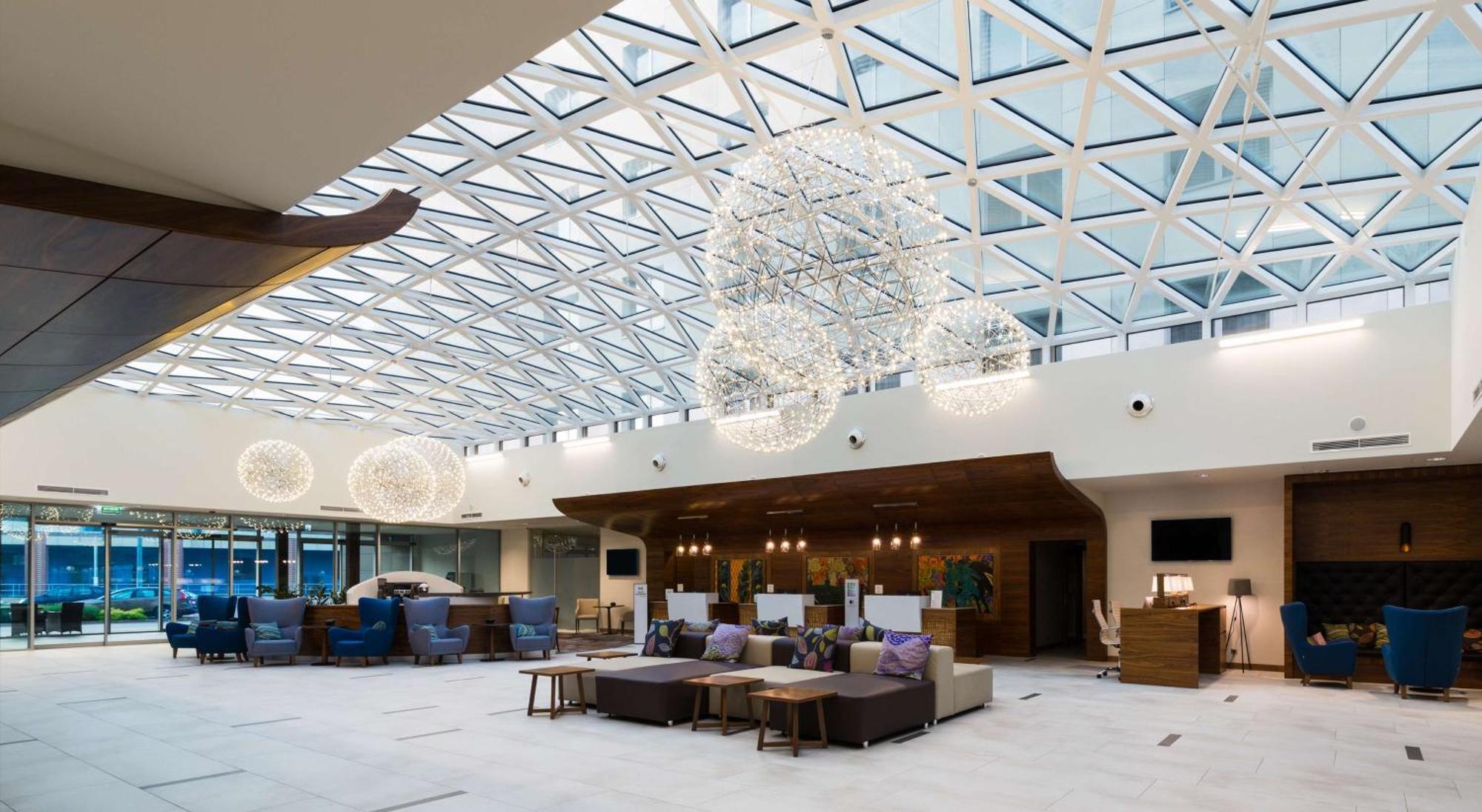 Doubletree By Hilton Hotel&convention Center Hotel