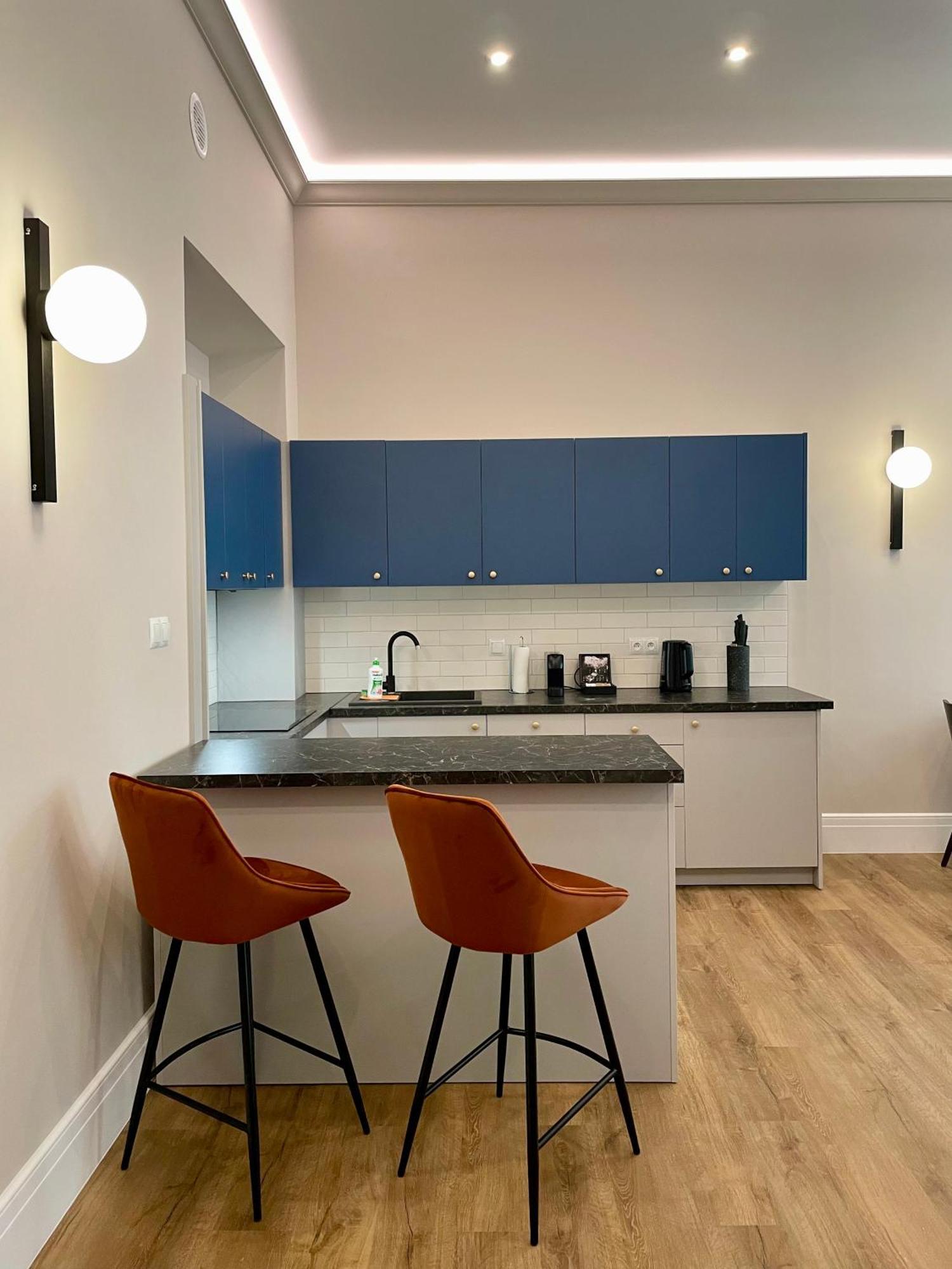 Golden Queen Center Apartment *