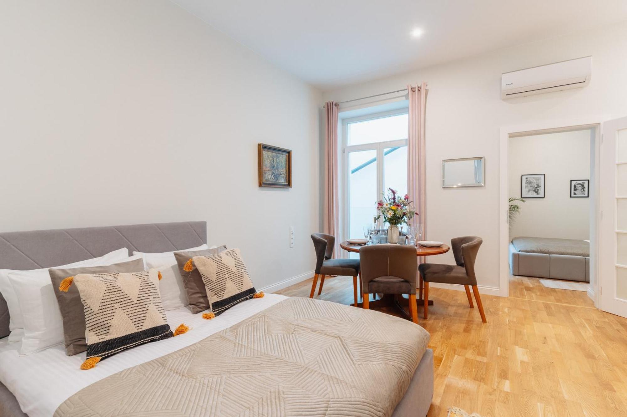 Art Palace - Loftaffair Collection Apartment