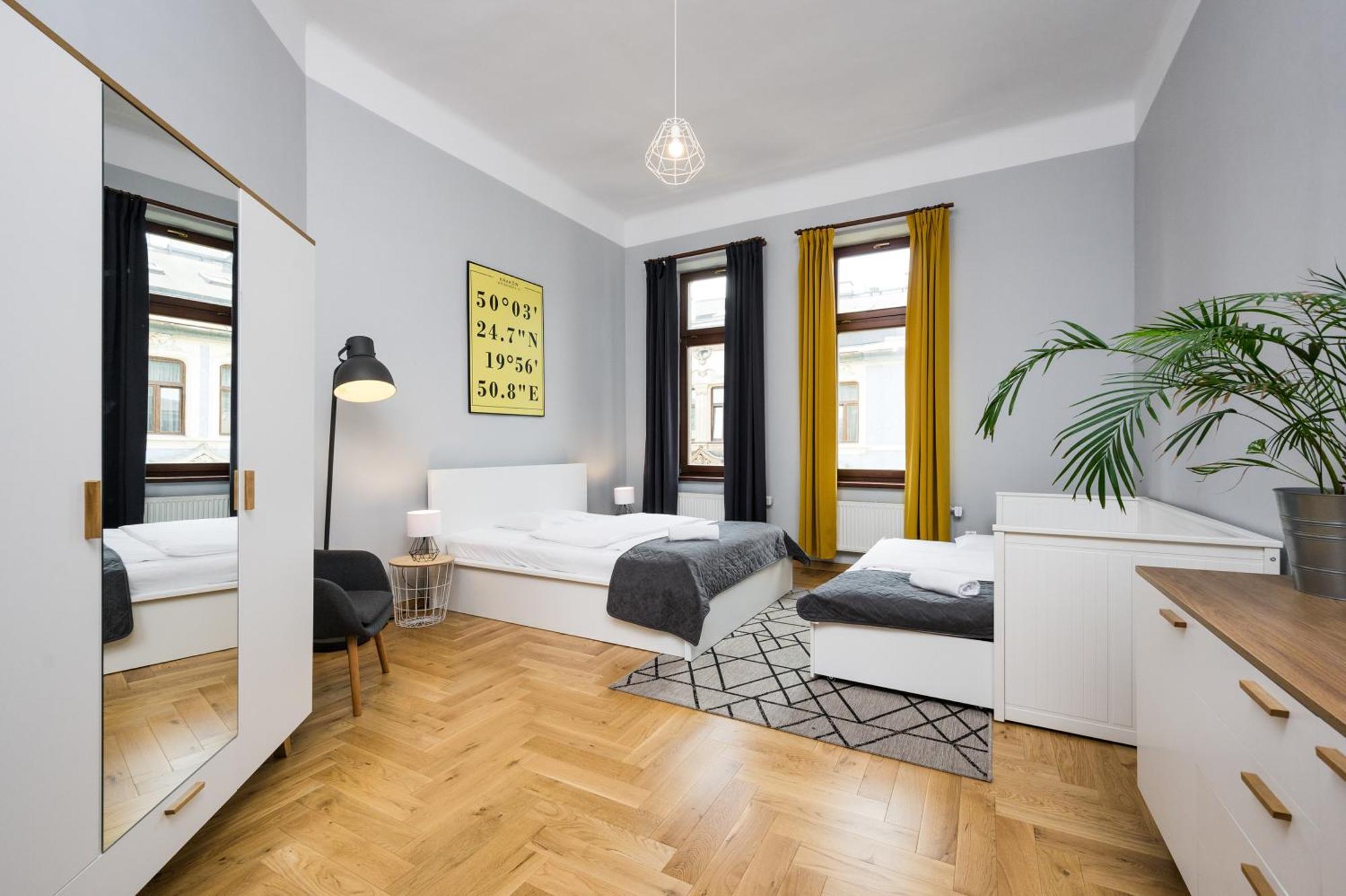 Beautiful Apartment, Great Location, Old Town & Kazimierz * Cracóvia