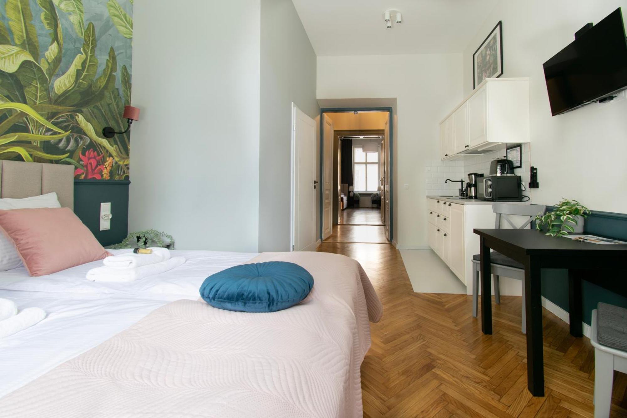Modern Pilsudskiego Street Apartment