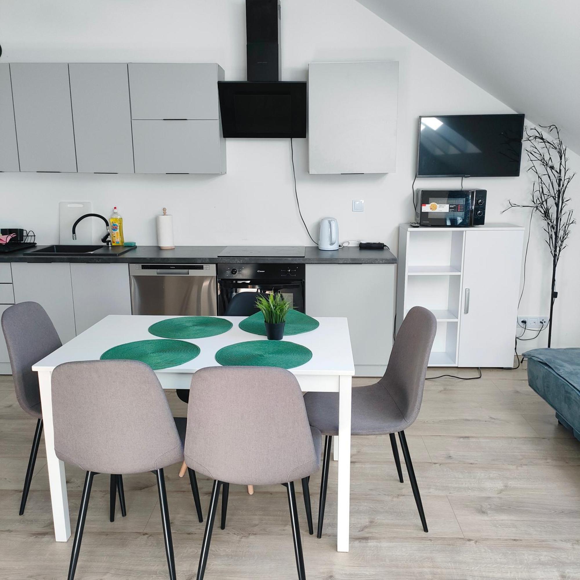 Apartamento Ceglana Kamienica Nad Wisla Cracóvia