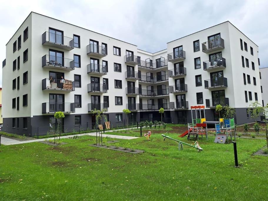 New Funcional Easy High Standard Free Garage Parking Kraków