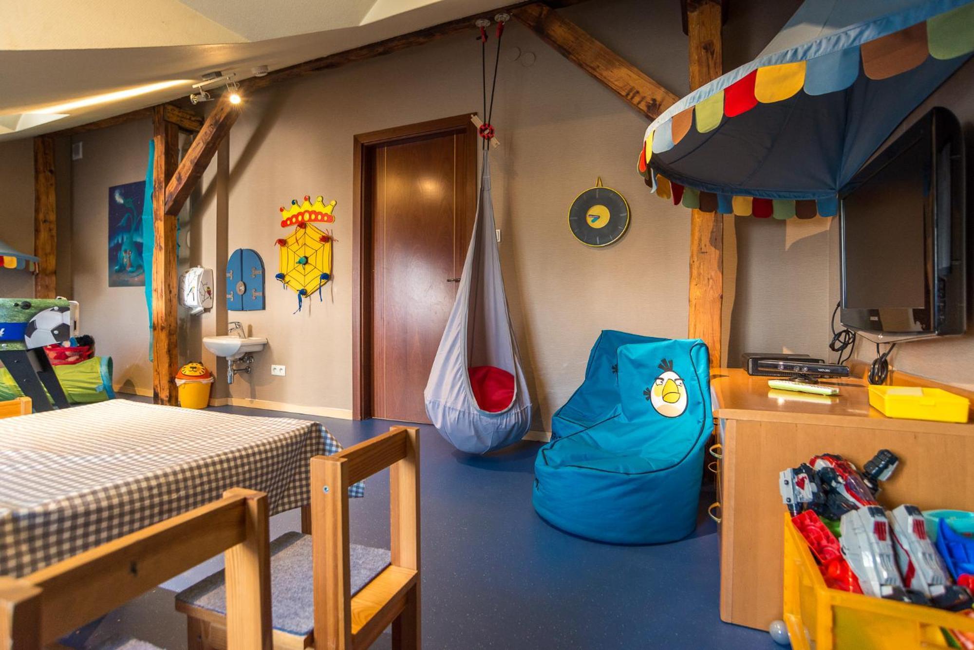 Blue Swan Aparthotel 3*