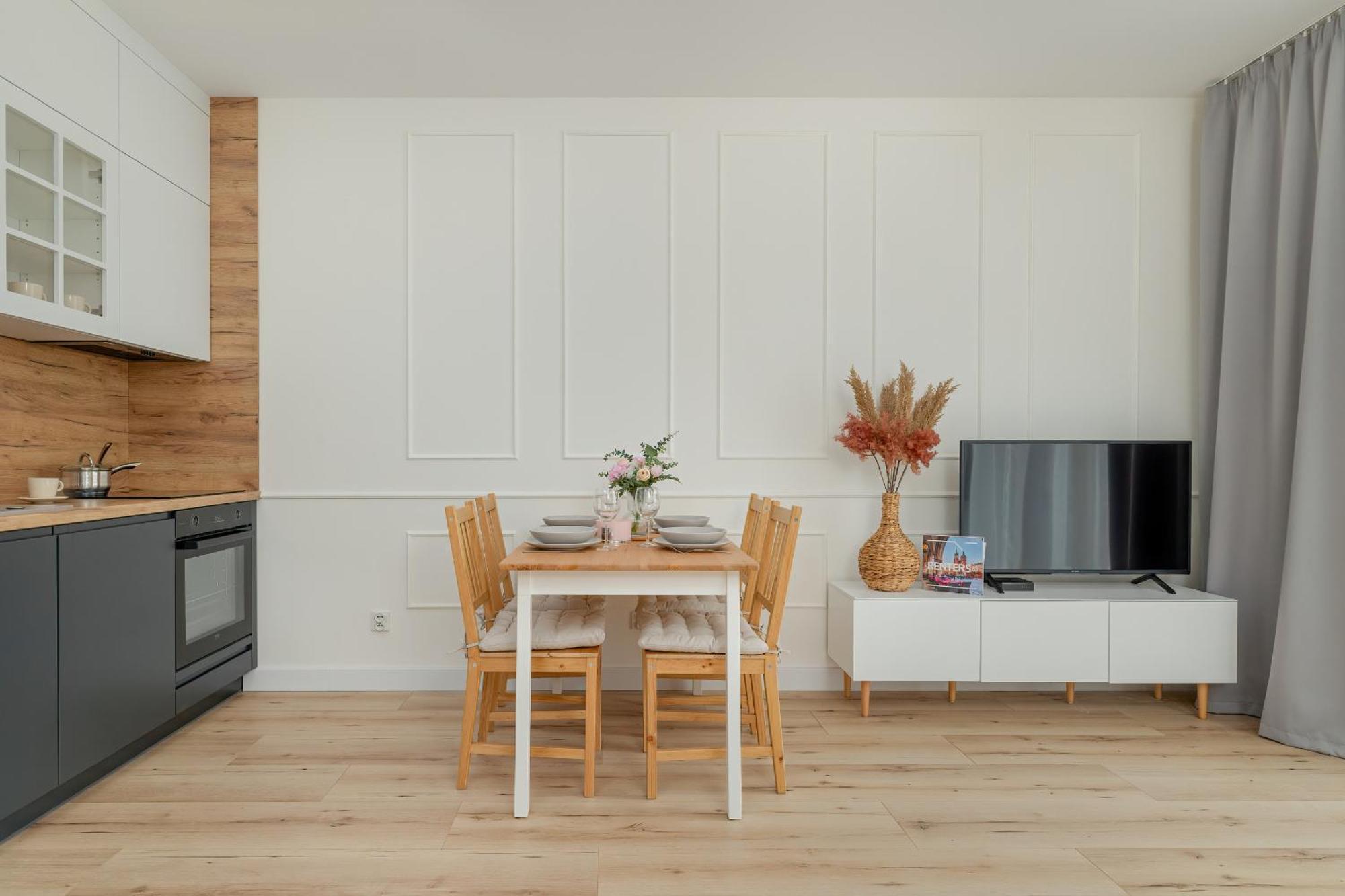 Cozy Orawska With Balcony By Renters *