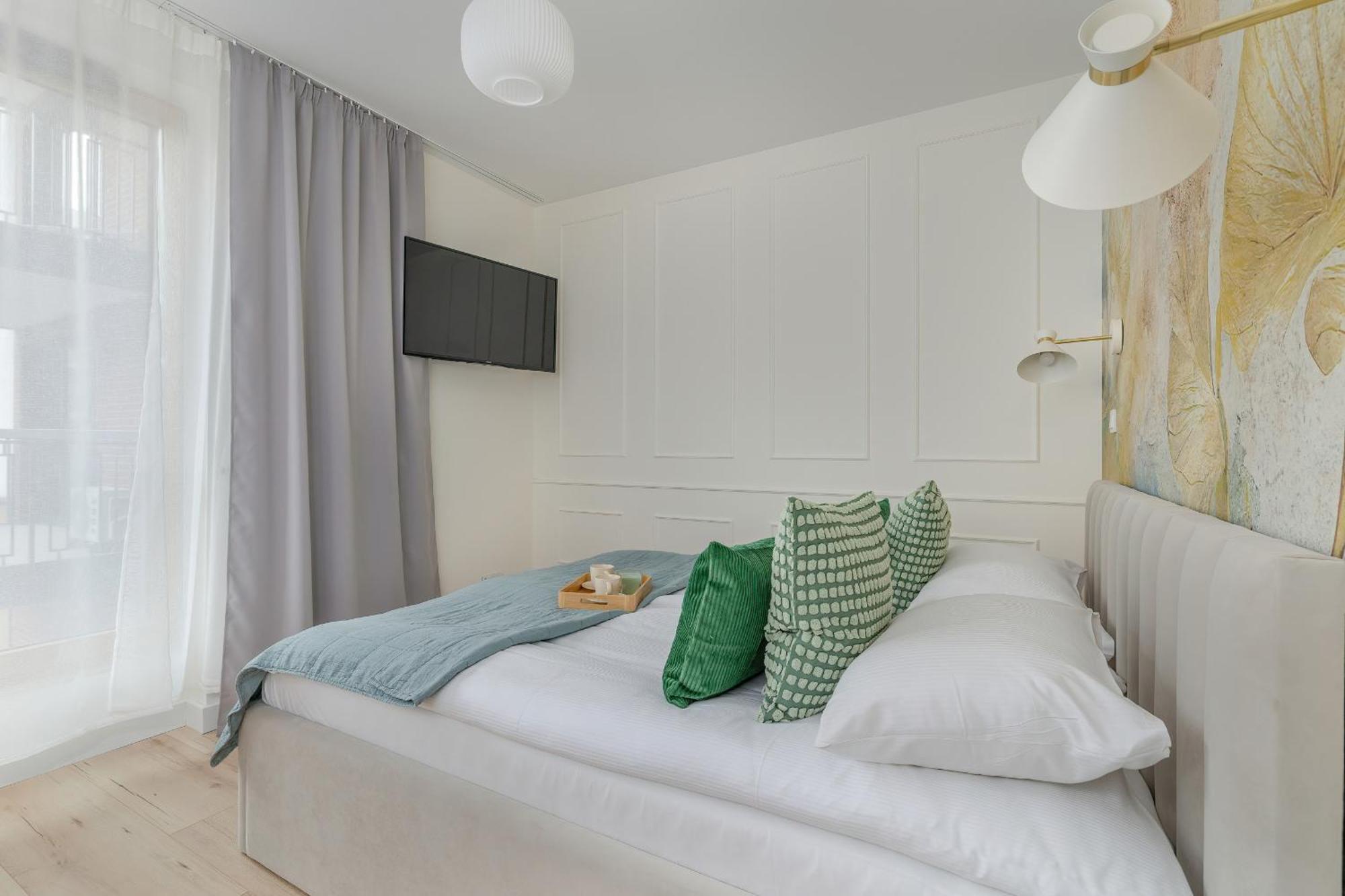 Cozy Orawska With Balcony By Renters Apartment Krakau