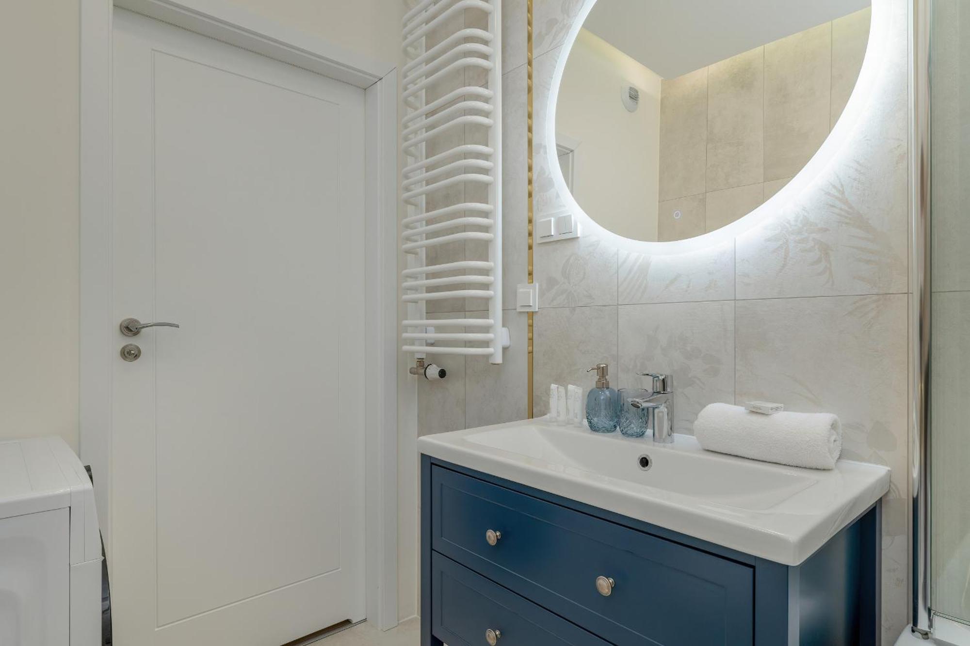 Cozy Orawska With Balcony By Renters