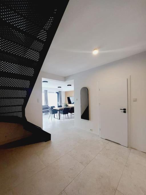Przestronny Apartament, Ogrodek, Miejsca Postojowe W Garazu * Krakow