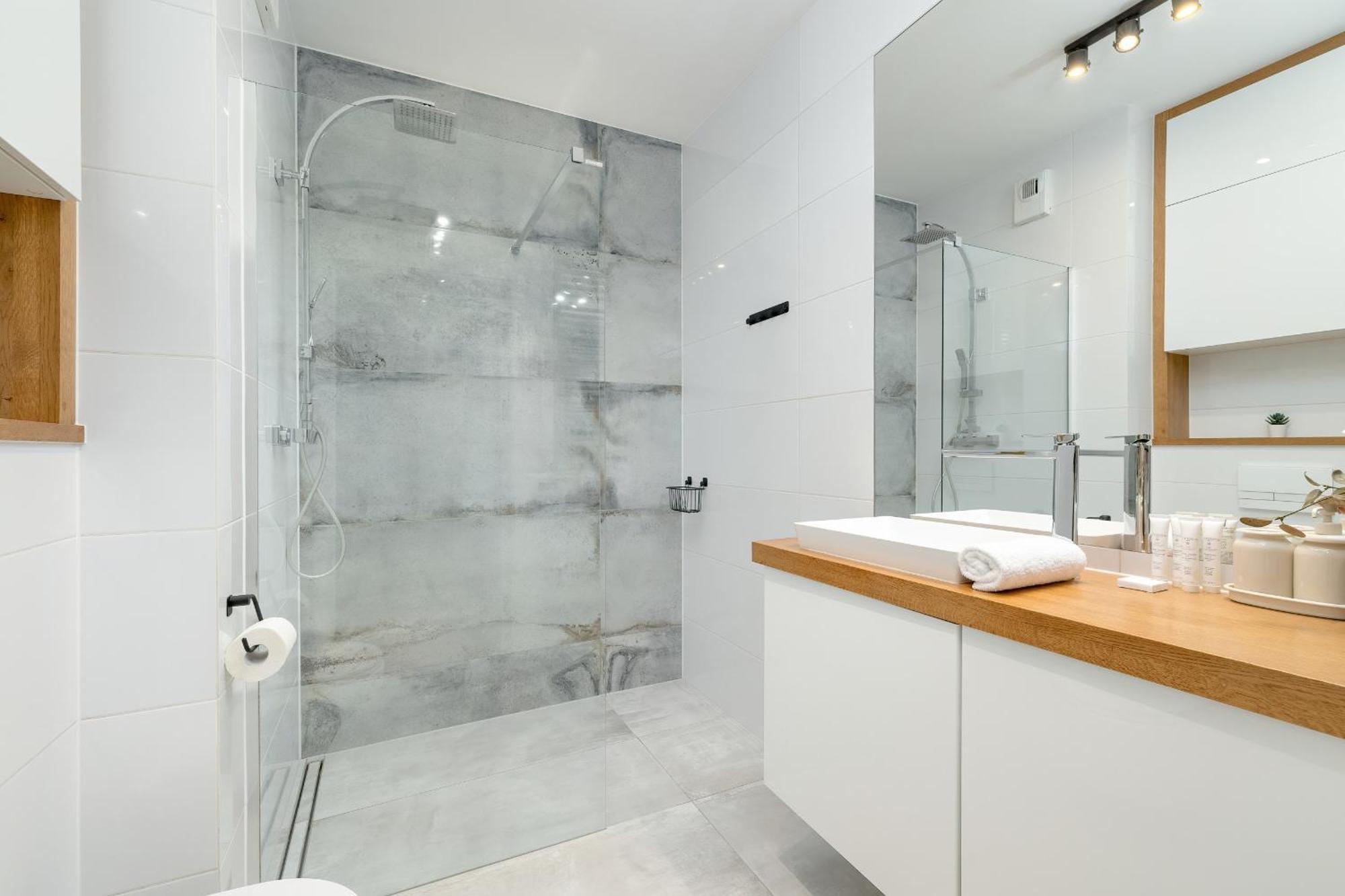 Apartment Slusarska Modern With Balcony & Parking Cracow Zablocie By Renters Prestige *