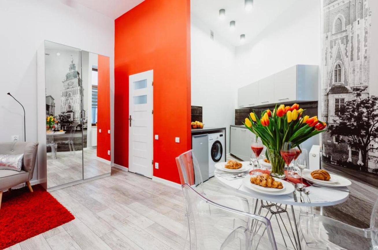 Erasmus Student - Old Town Apartment *